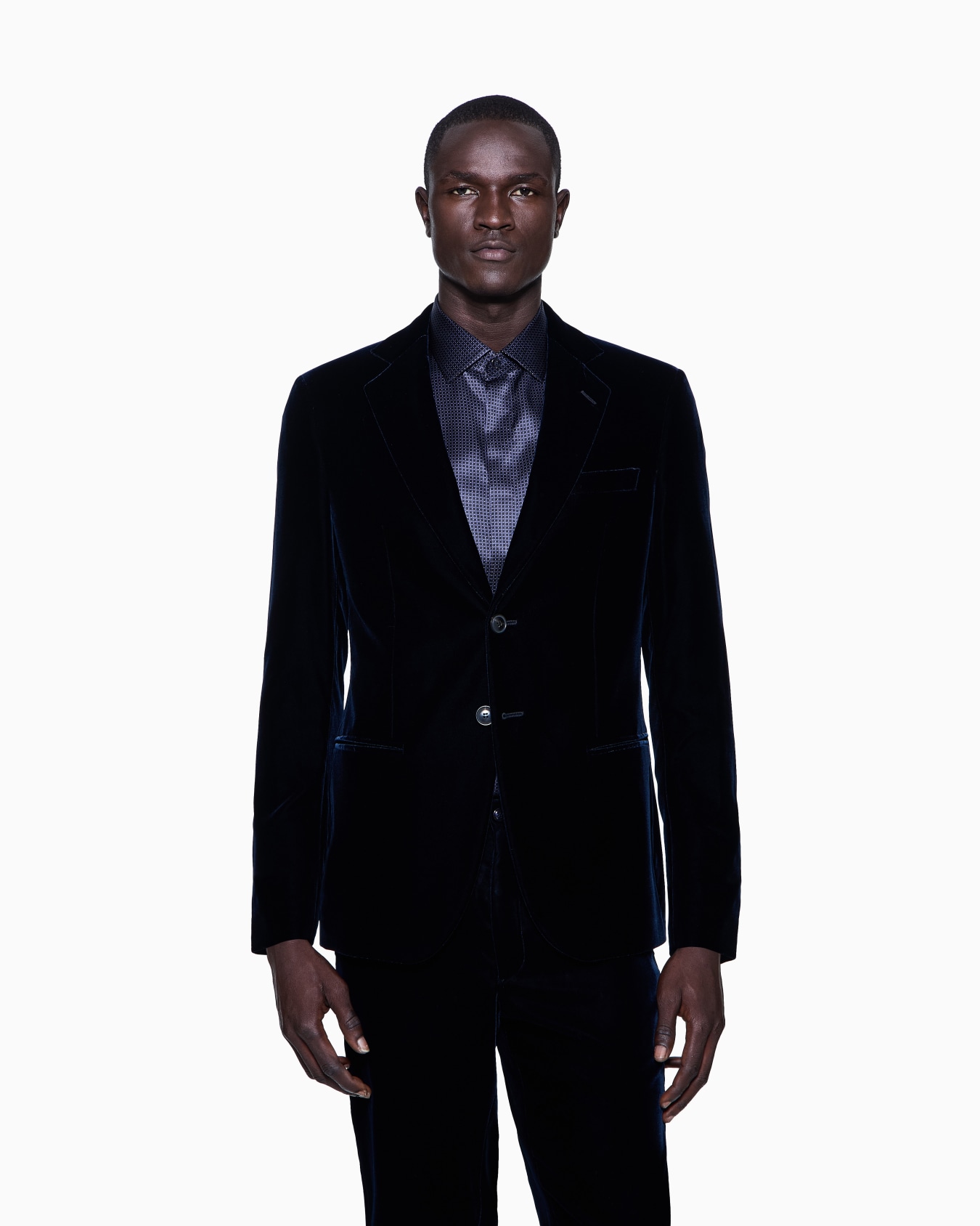 Icon George line single-breasted stretch-velvet jacket Slide 3