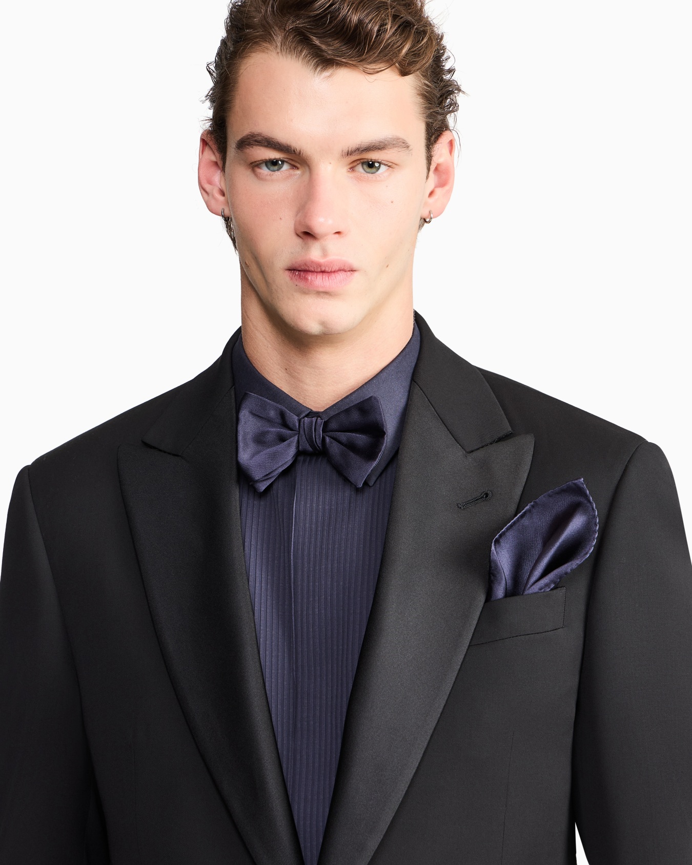 Pleated cotton tuxedo shirt Slide 6