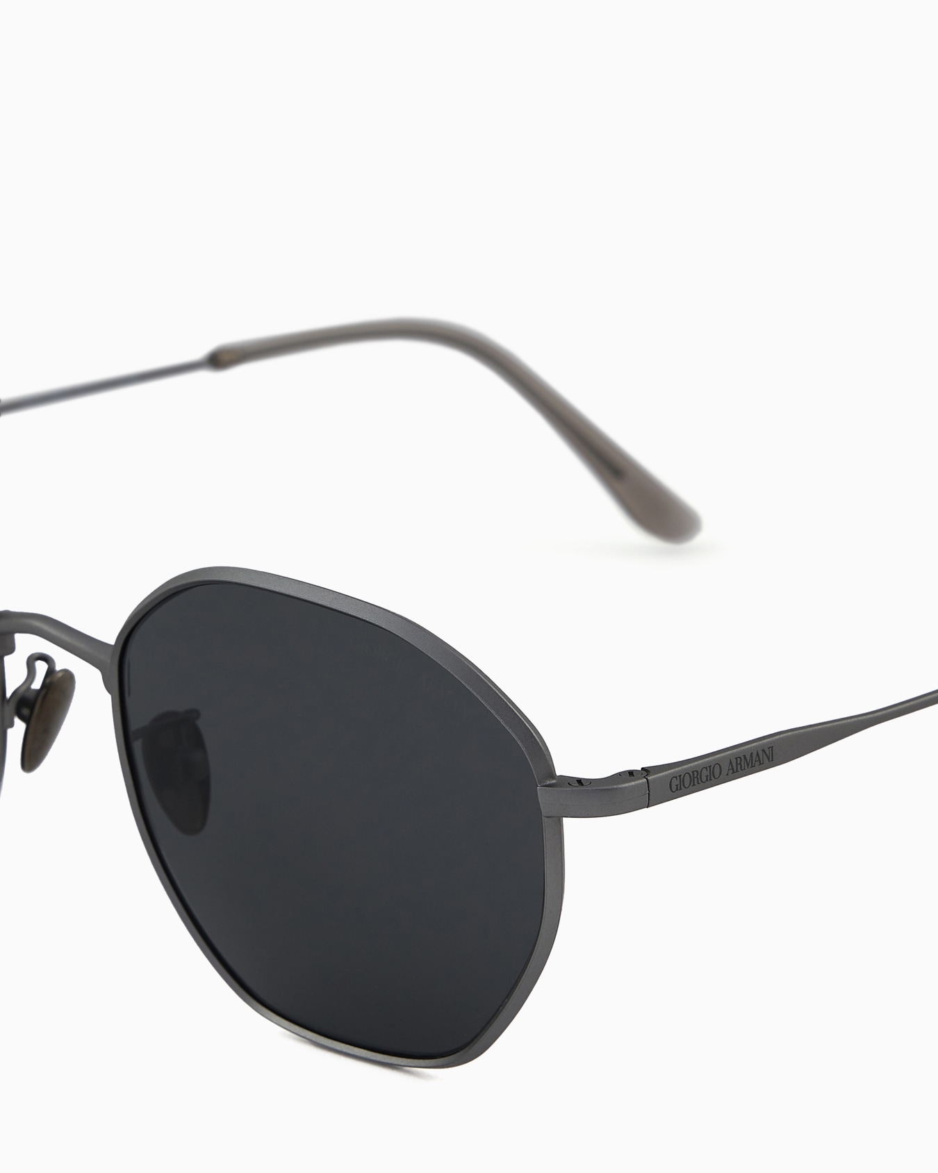 Men’s square sunglasses Slide 4