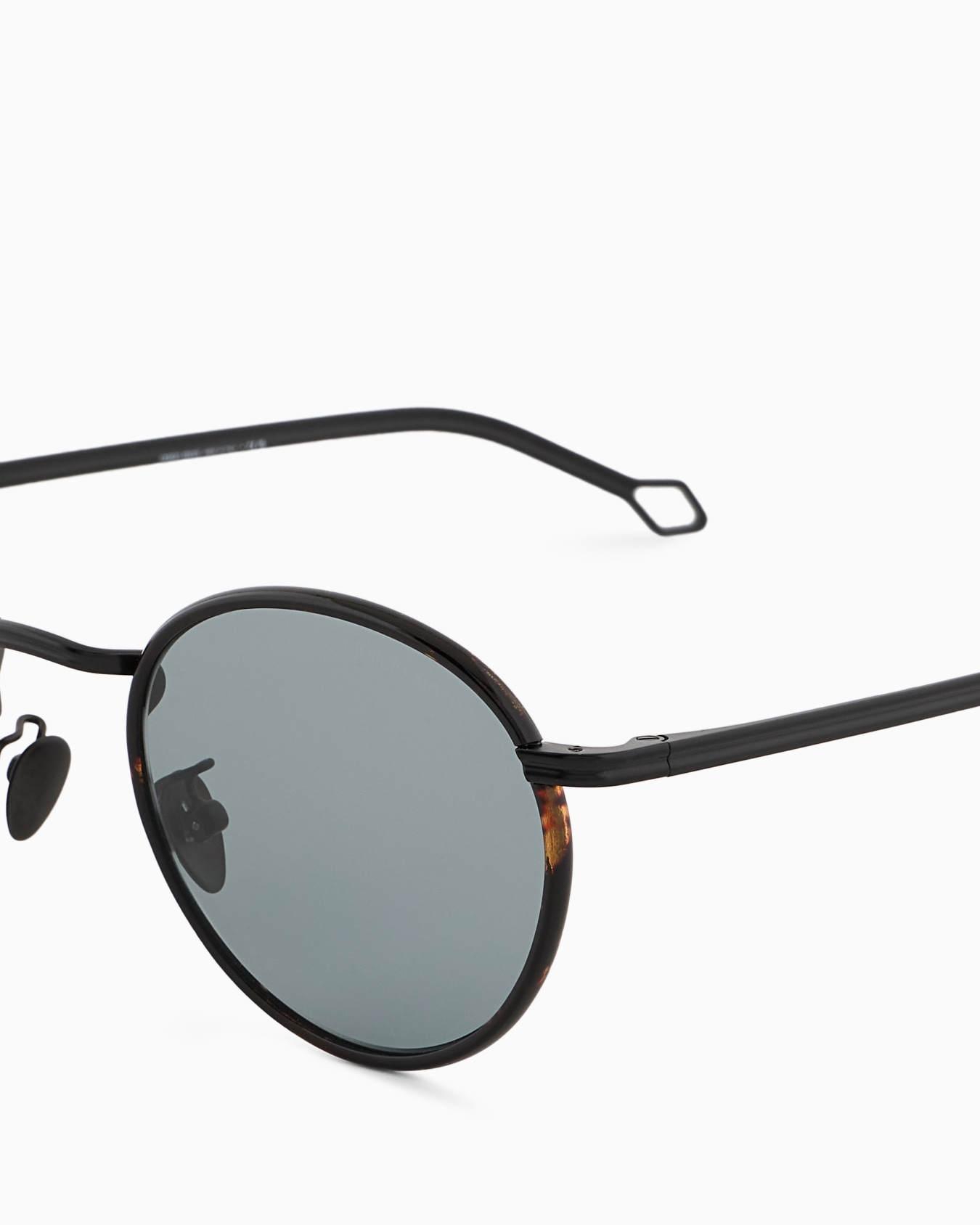Men’s round sunglasses Slide 4