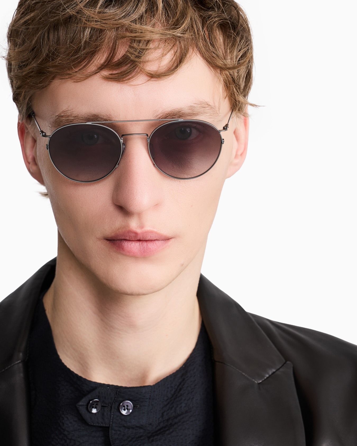 Men’s round sunglasses Slide 1