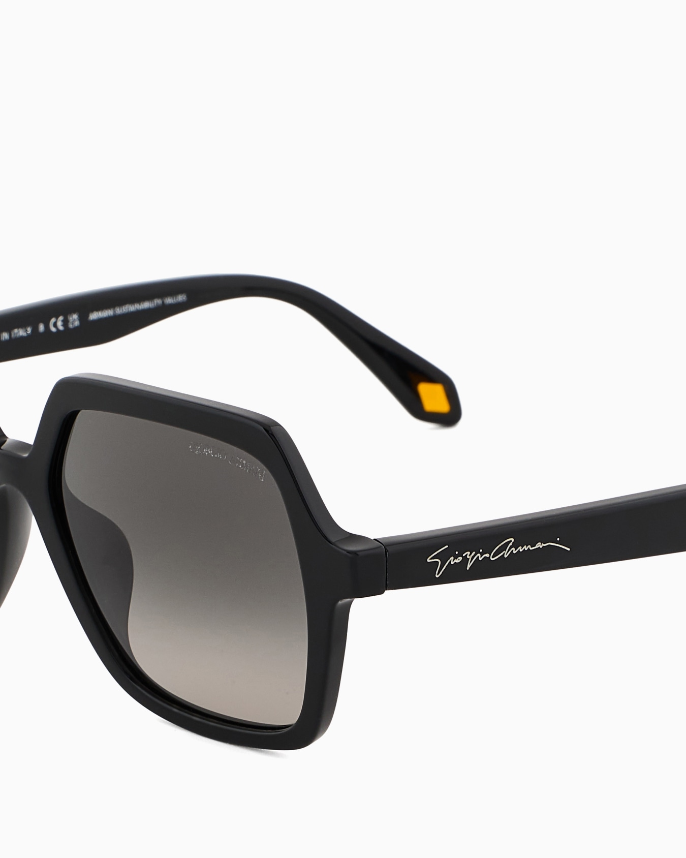 Women’s square sunglasses Slide 4