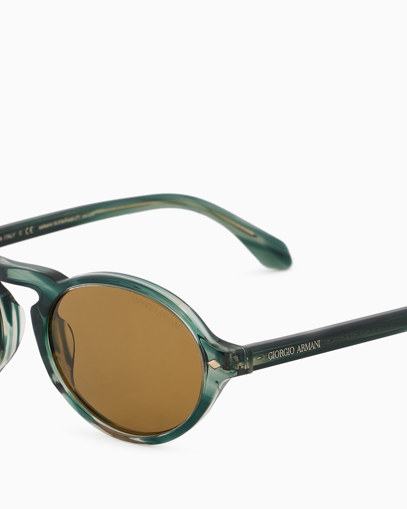 Men’s oval sunglasses Slide 4