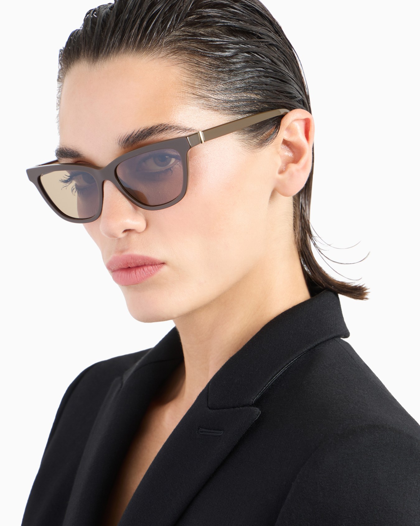 Sonnenbrille für Damen mit Cat-Eye-Fassung Folie 1