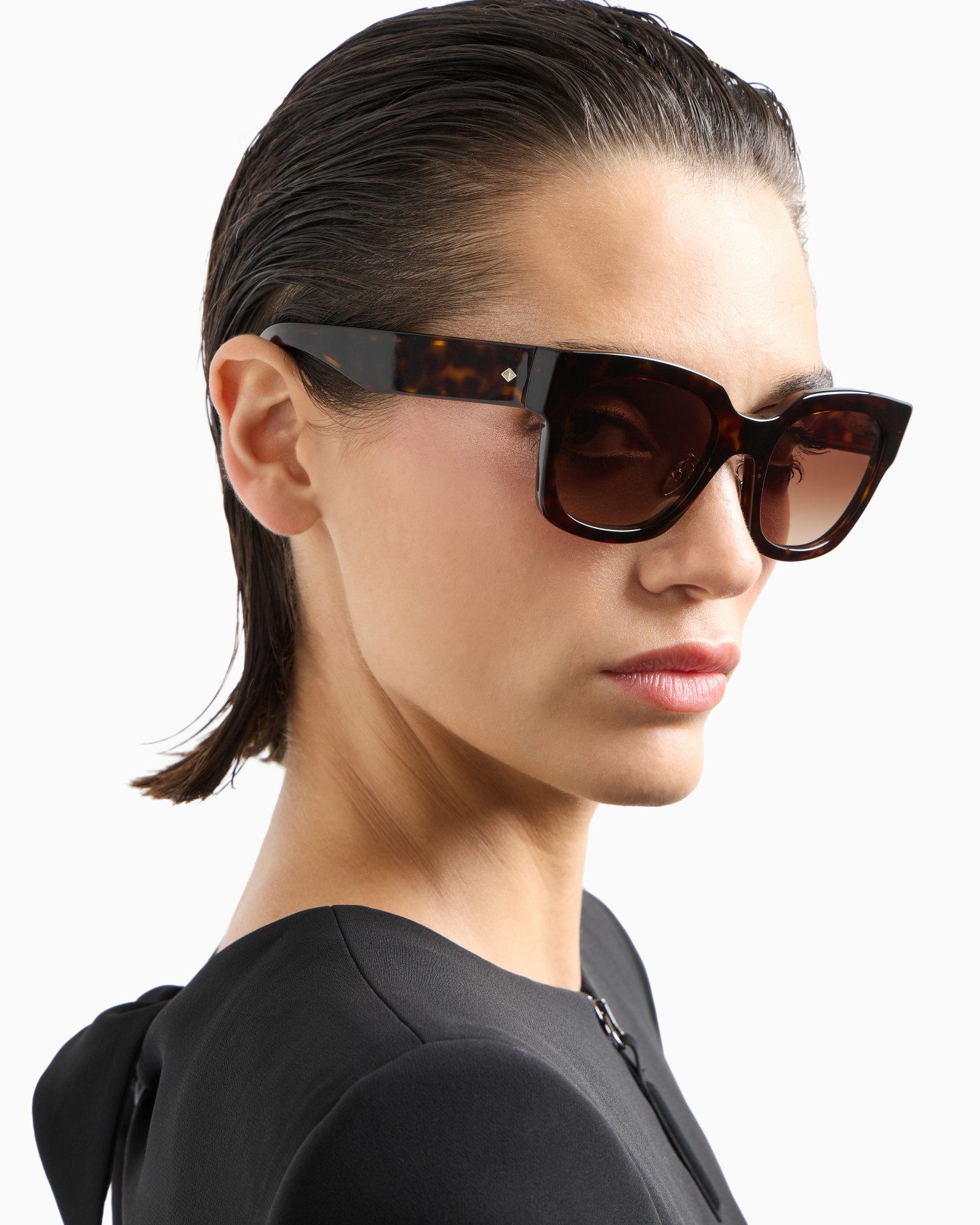 Women’s square sunglasses Slide 1
