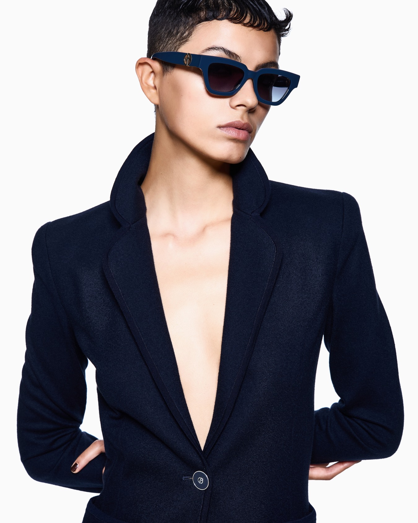 Women’s cat-eye sunglasses Slide 1