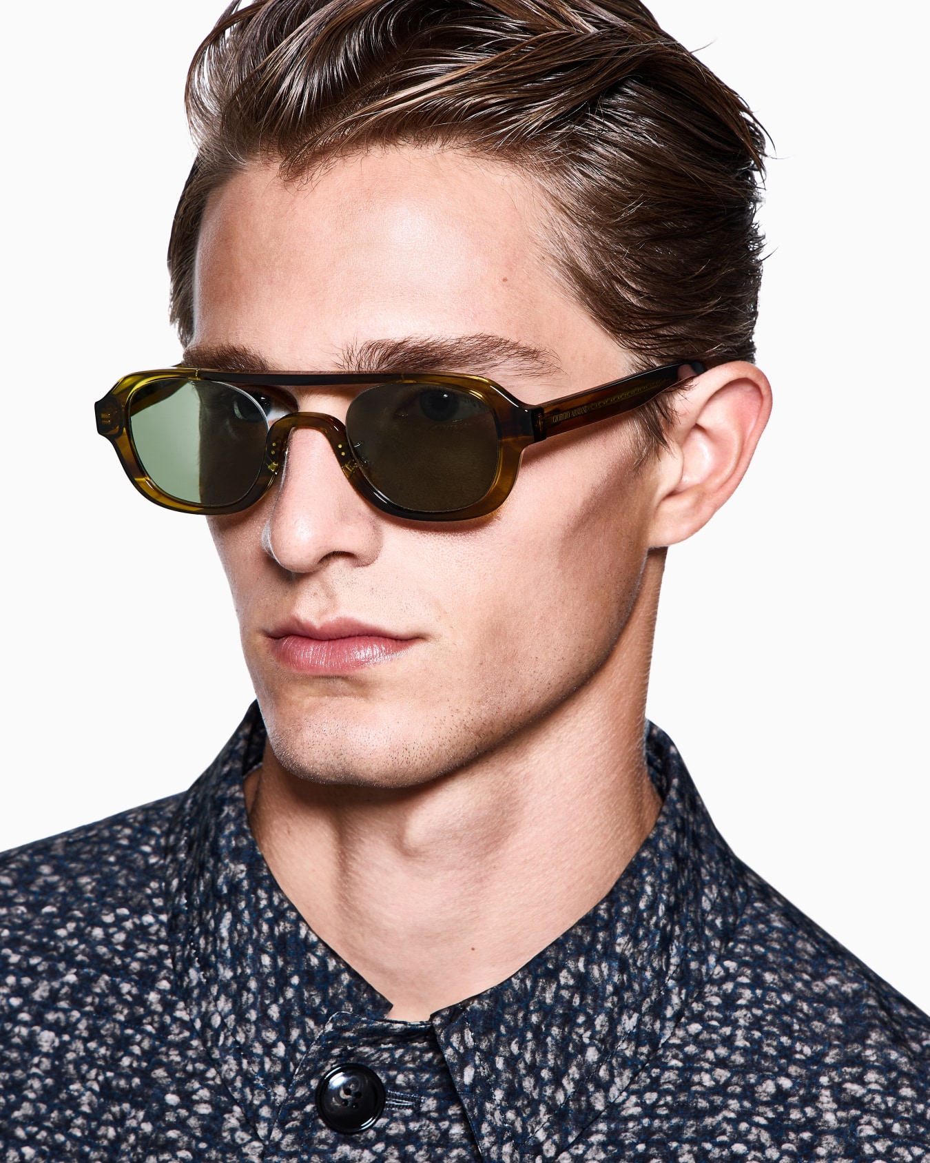 Irregular-shaped men's sunglasses Slide 1