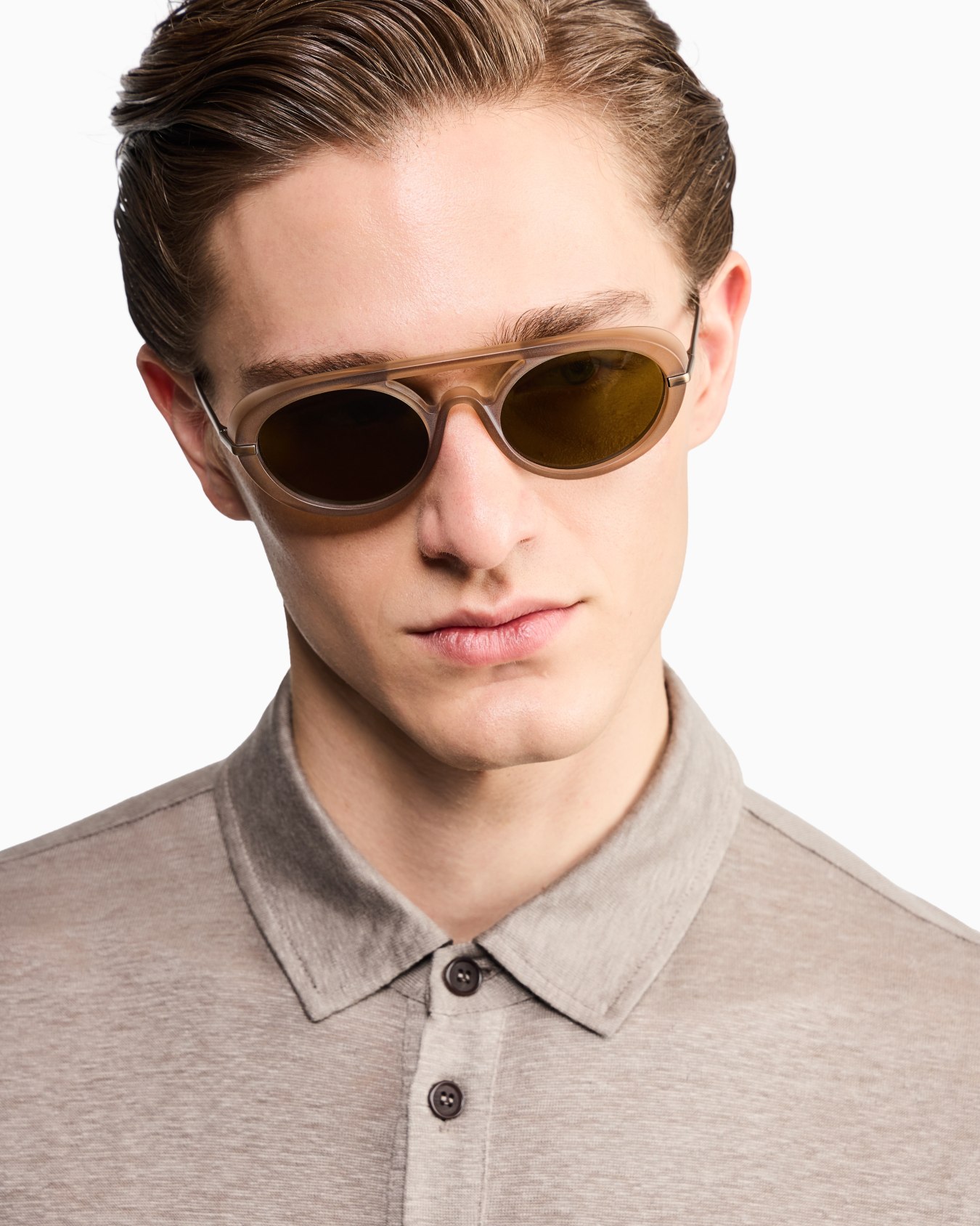 Men’s oval sunglasses Slide 4