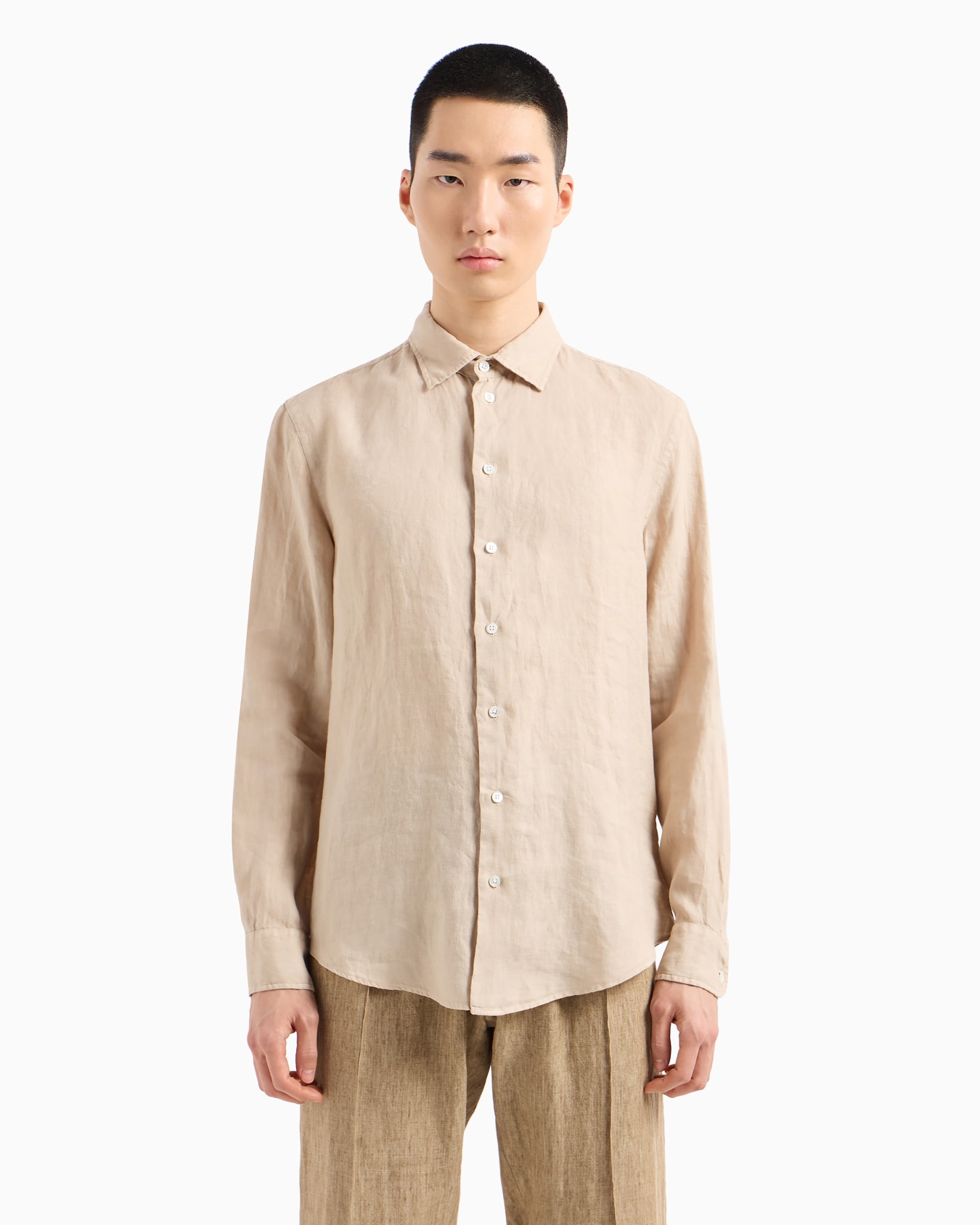 Camicia collo francese in lino tinto capo Slide 1