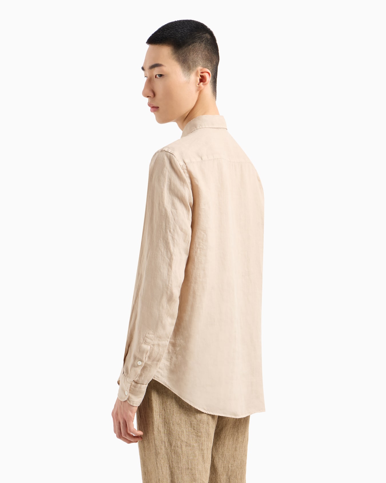 Camicia collo francese in lino tinto capo Slide 2