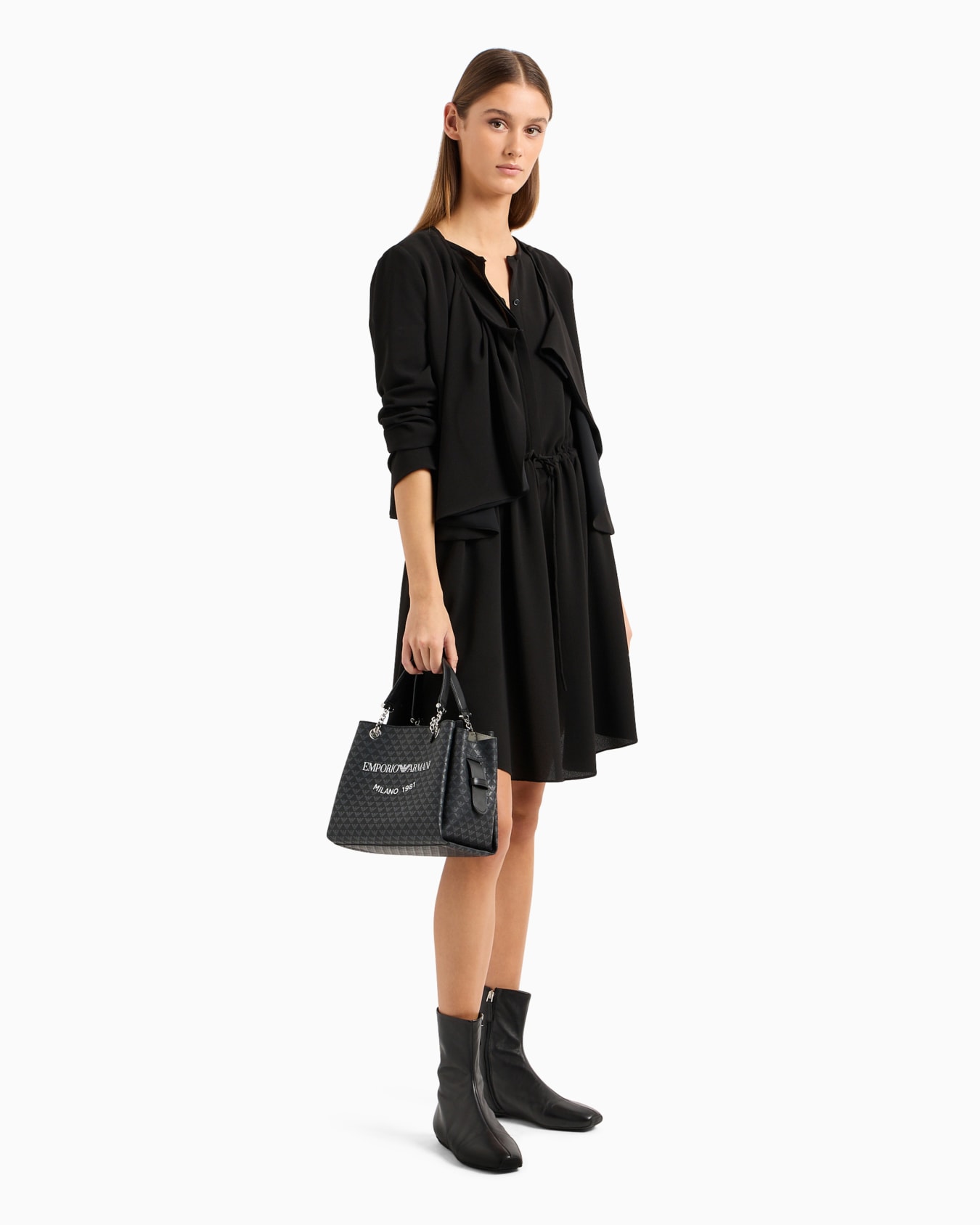 半袖ドレス アーミュアクレープ ドローストリング スライドする 4