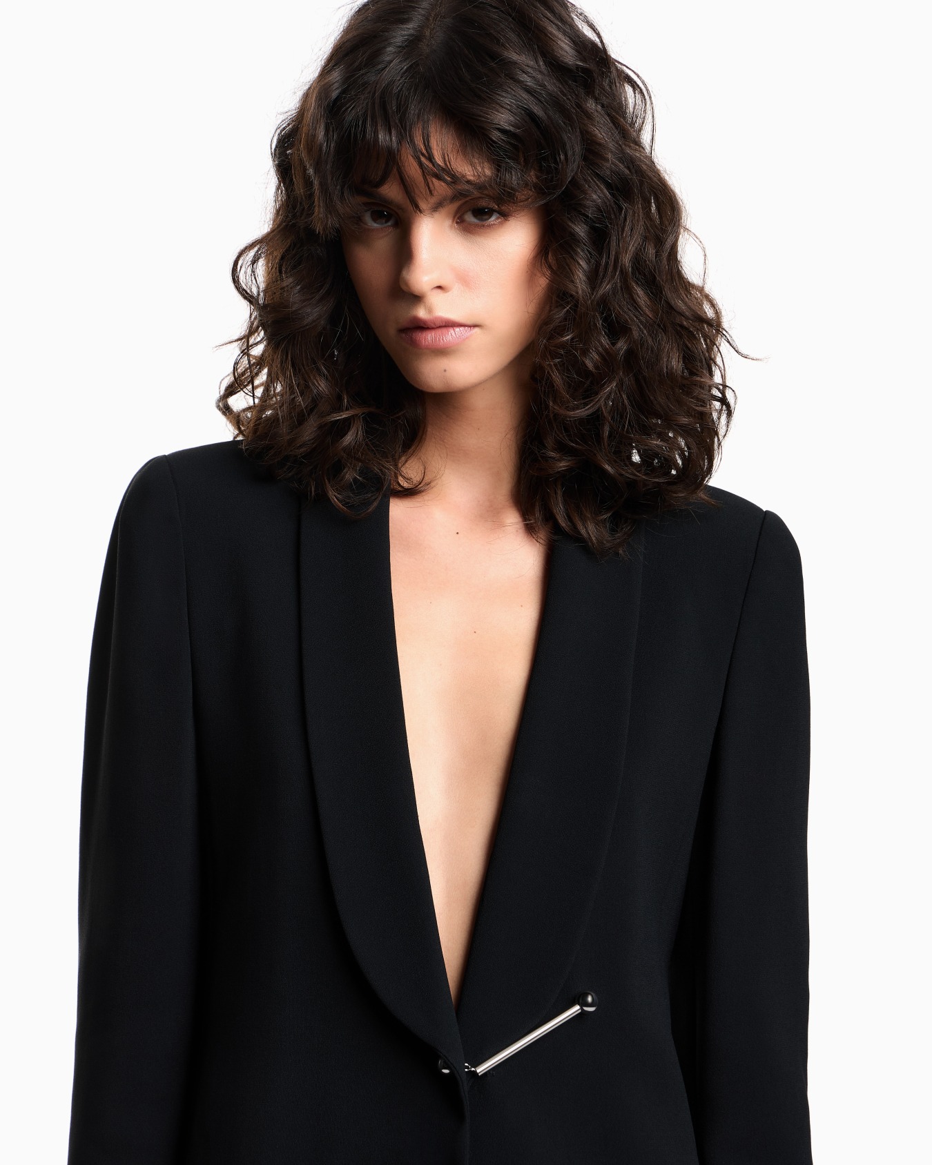 Chaqueta con solapas de chal en envers satén con cierre tipo piercing Diapositiva 4