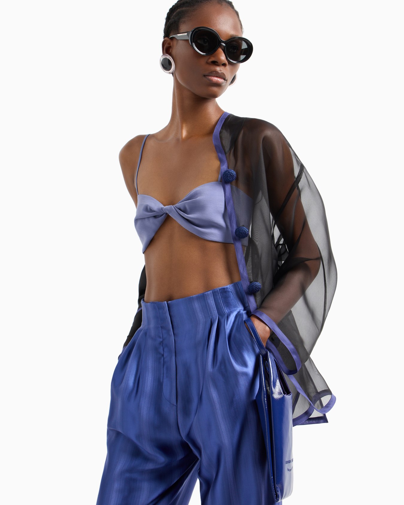 Pure silk organza shirt jacket with floral embroidery Slide 5