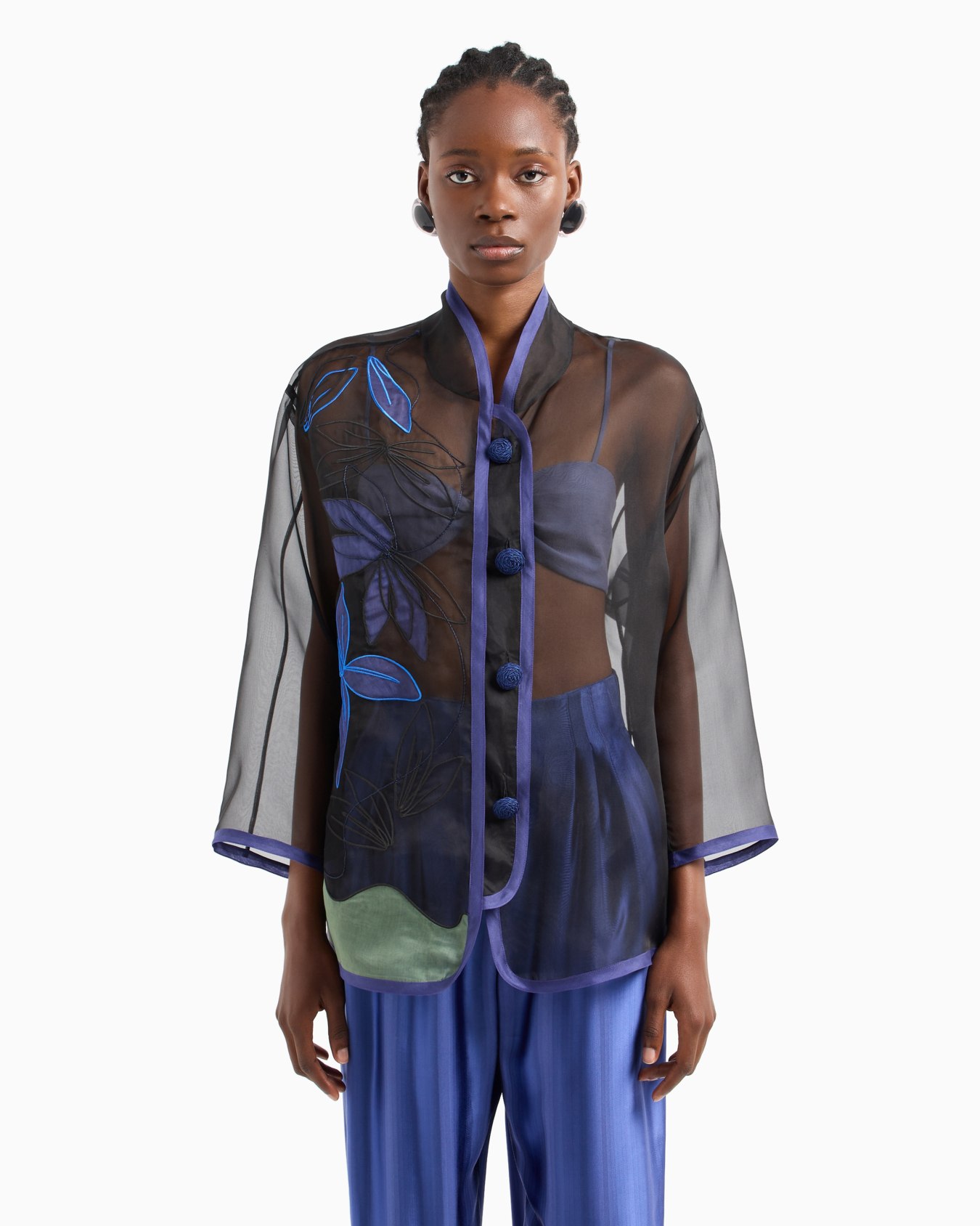Pure silk organza shirt jacket with floral embroidery Slide 2