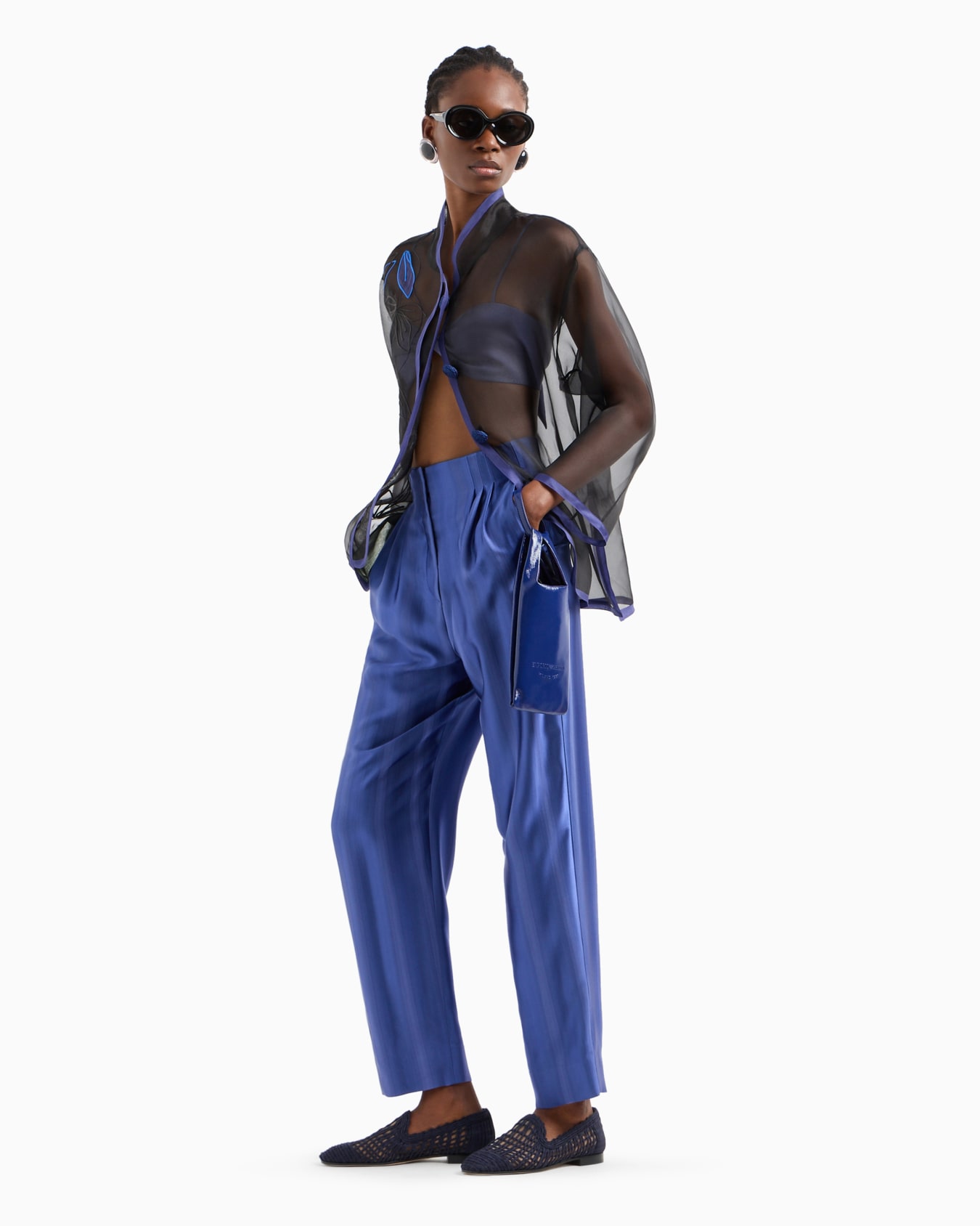 Pure silk organza shirt jacket with floral embroidery Slide 4