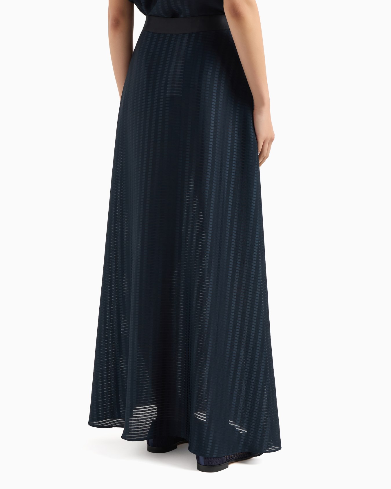 Long skirt with all-over rectangle design Slide 2