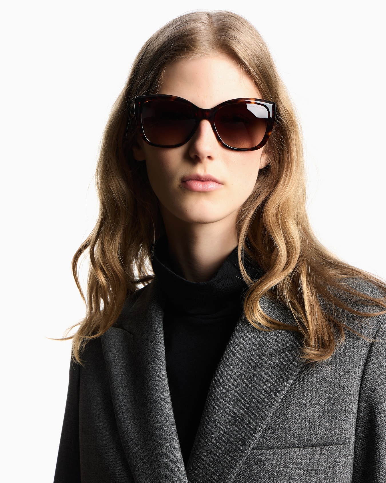 Women’s cat-eye sunglasses Slide 1