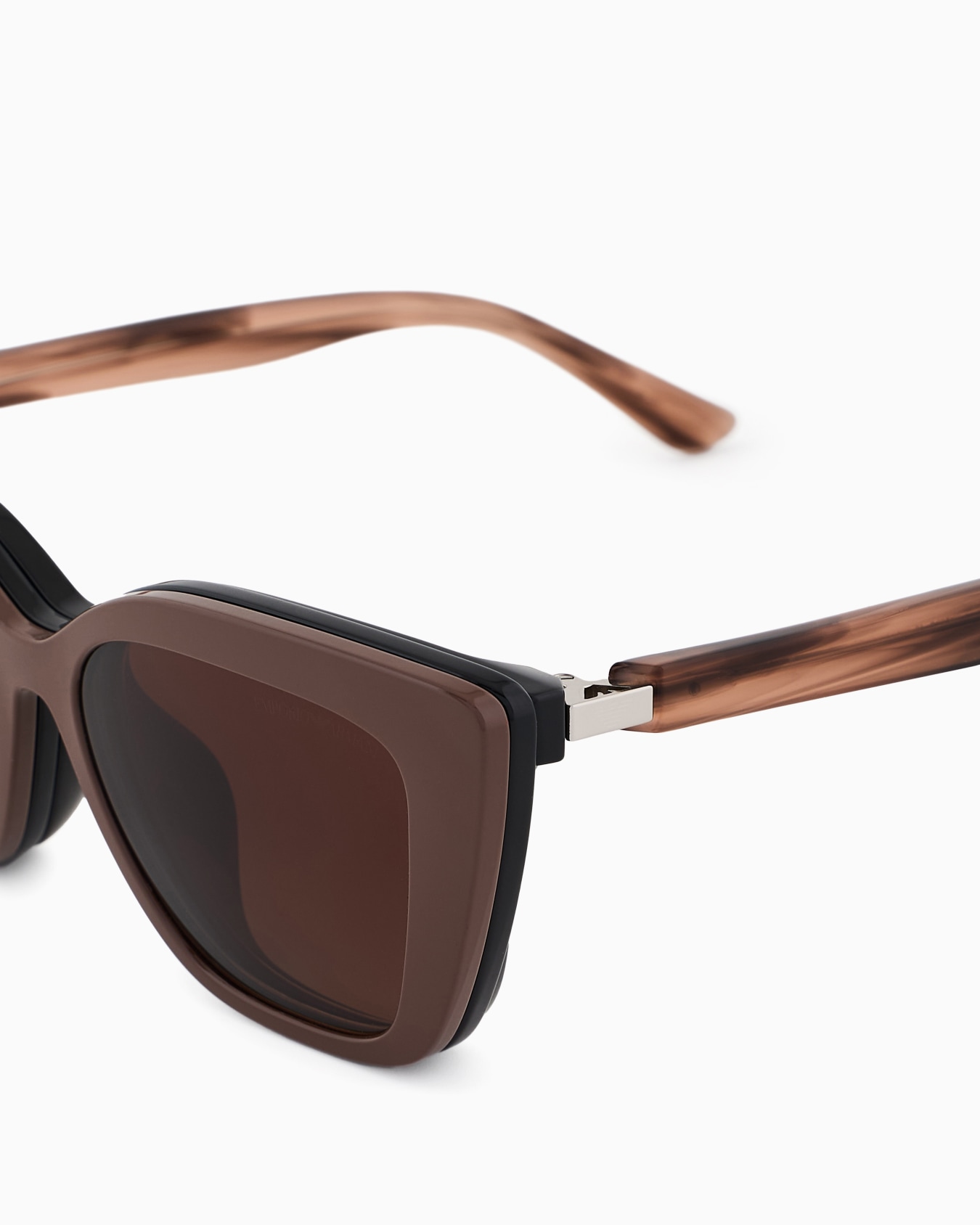 Occhiali da sole da donna forma cat eye Slide 4