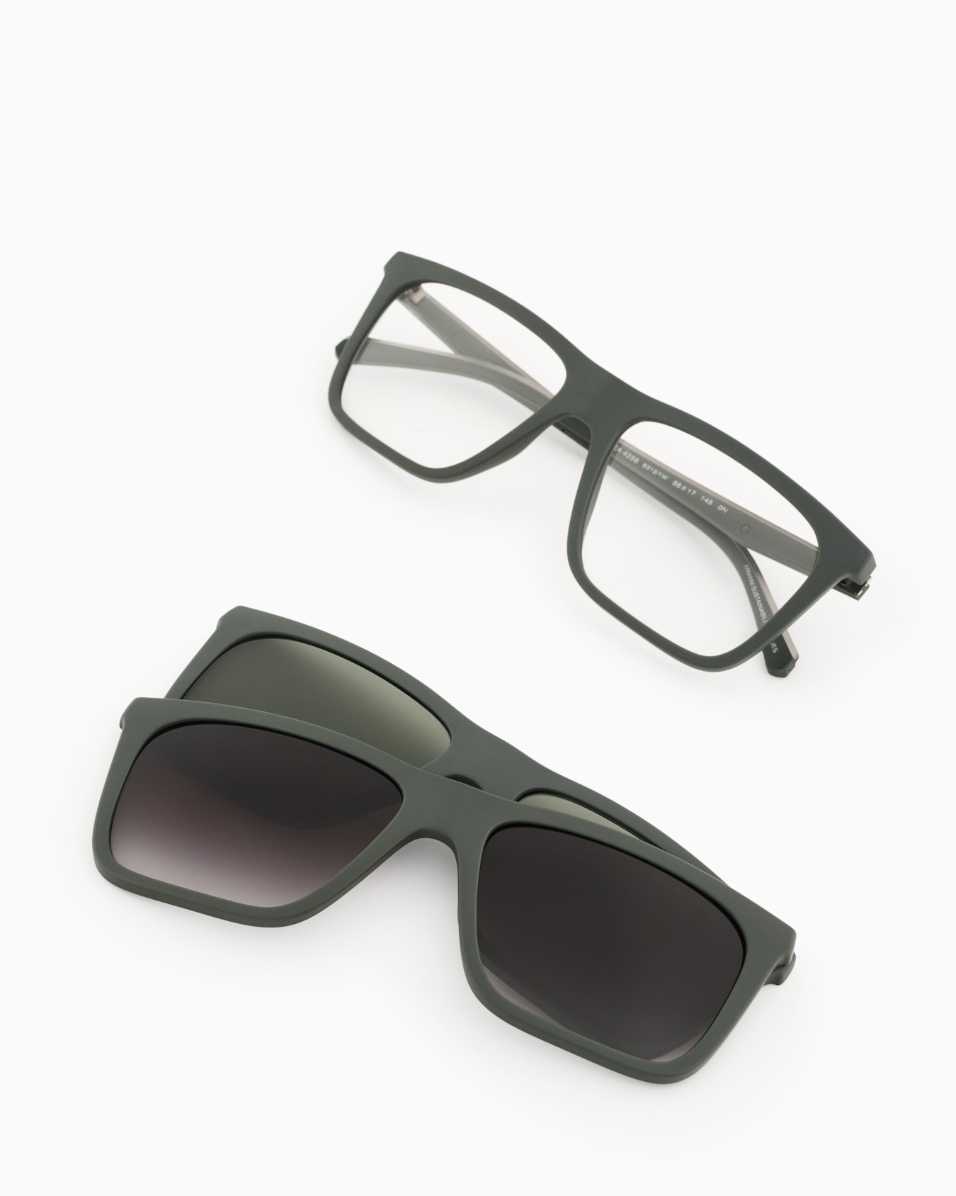 Men’s square sunglasses Slide 1