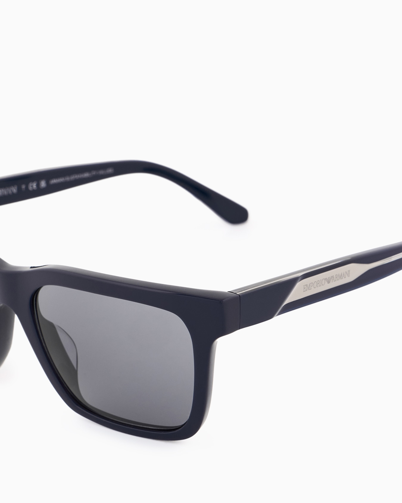 Men’s square sunglasses Slide 4