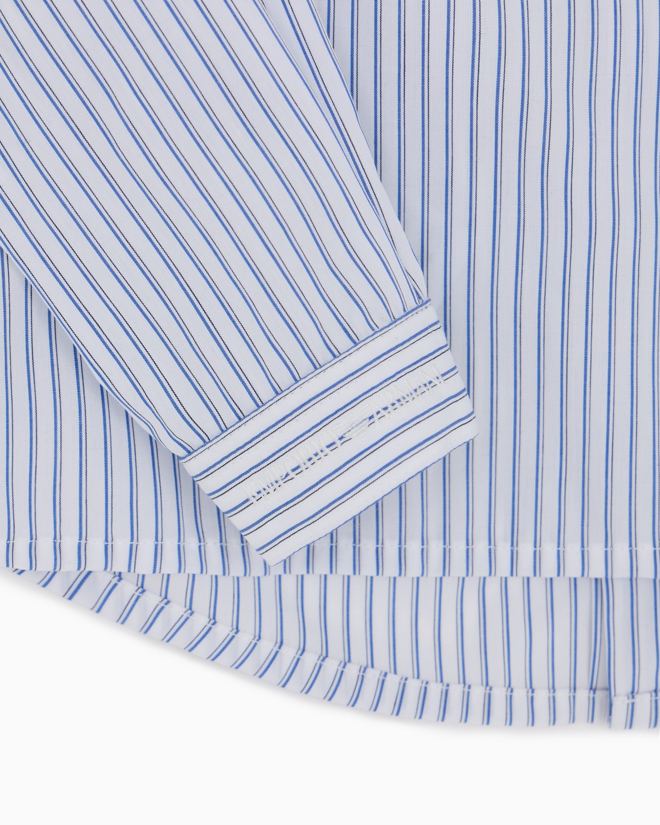 Shirt with embroidered cuffs Slide 1