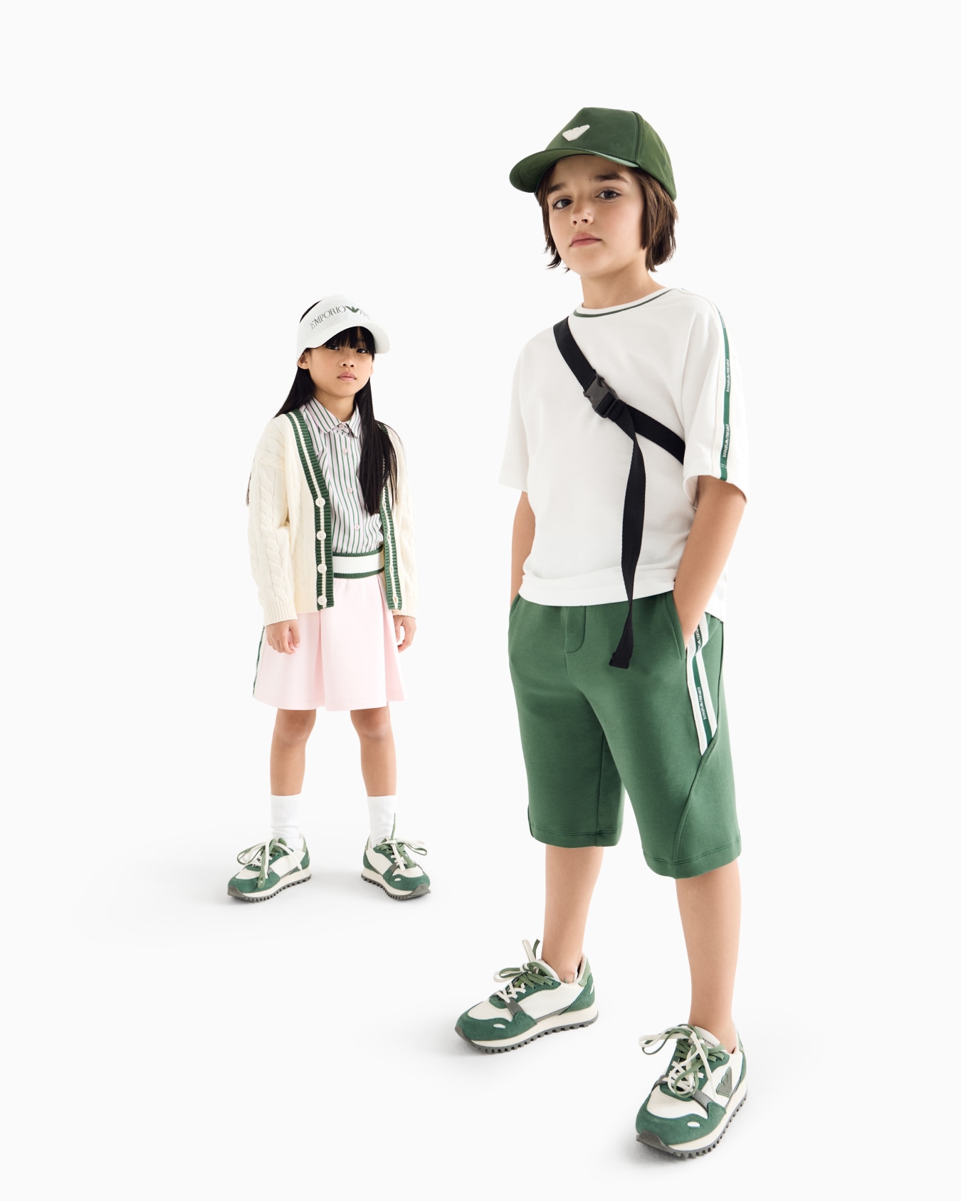 T-shirt and Bermuda shorts set in jersey with logo tape Slide 3