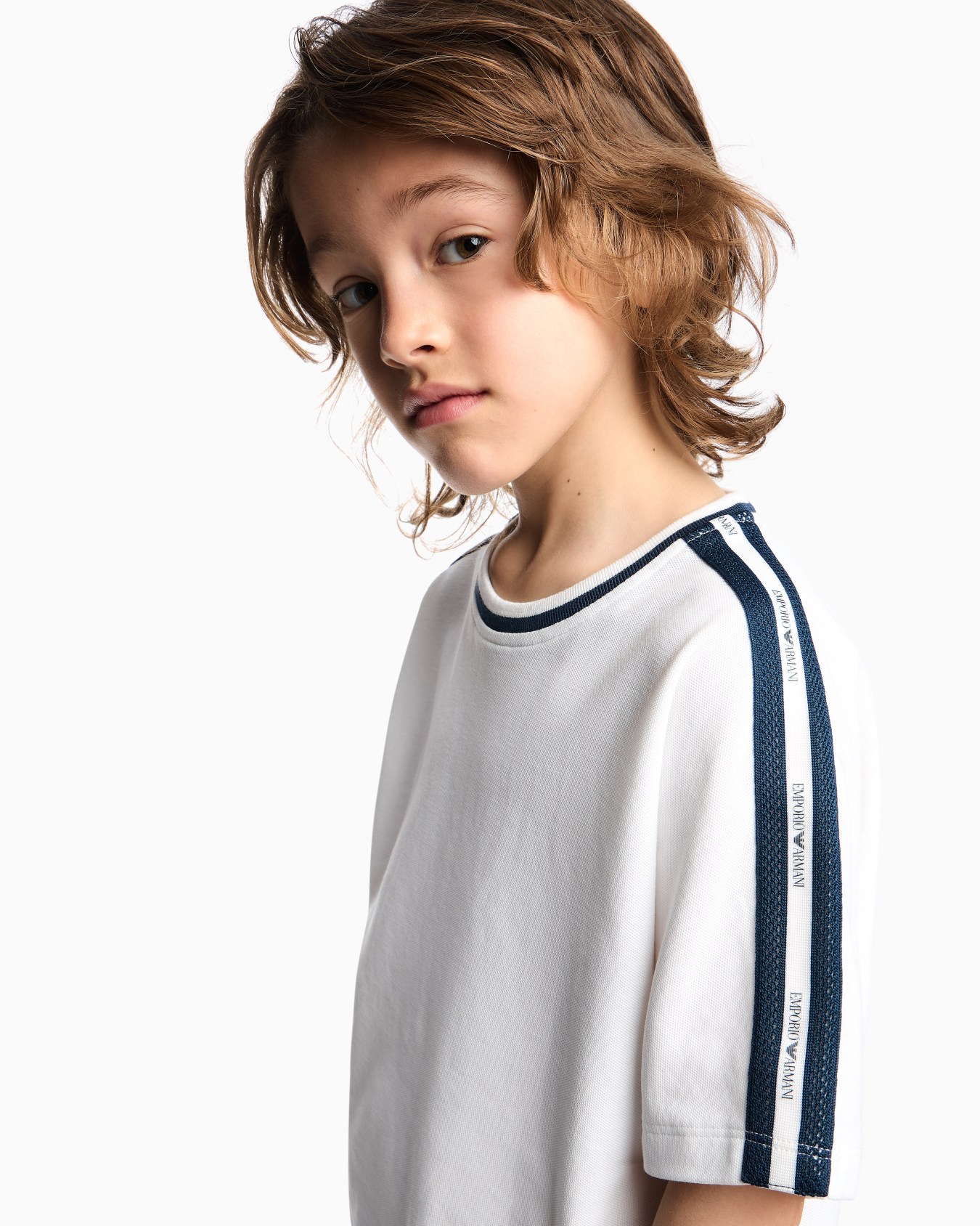T-shirt and Bermuda shorts set in jersey with logo tape Slide 5