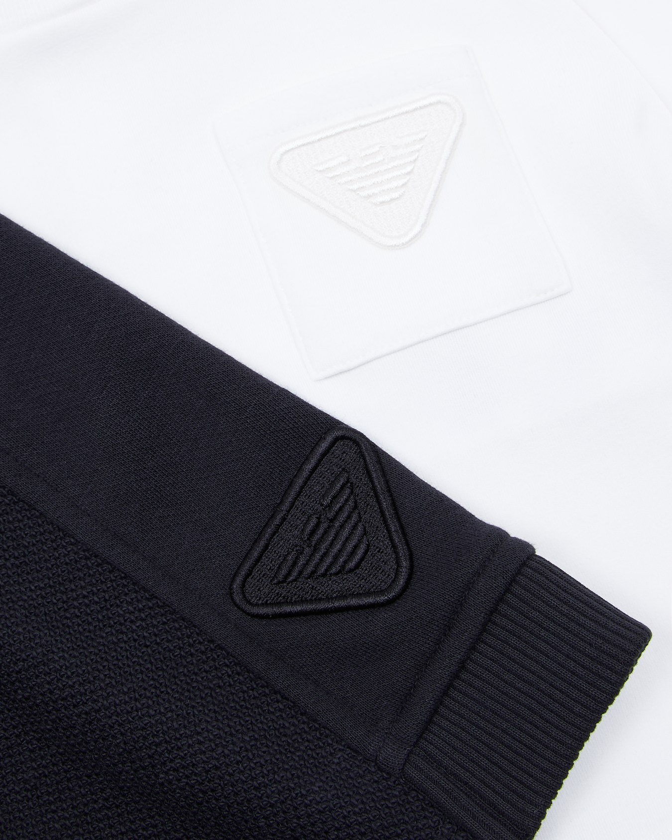 T-shirt and shorts set with eagle embroidery Slide 1