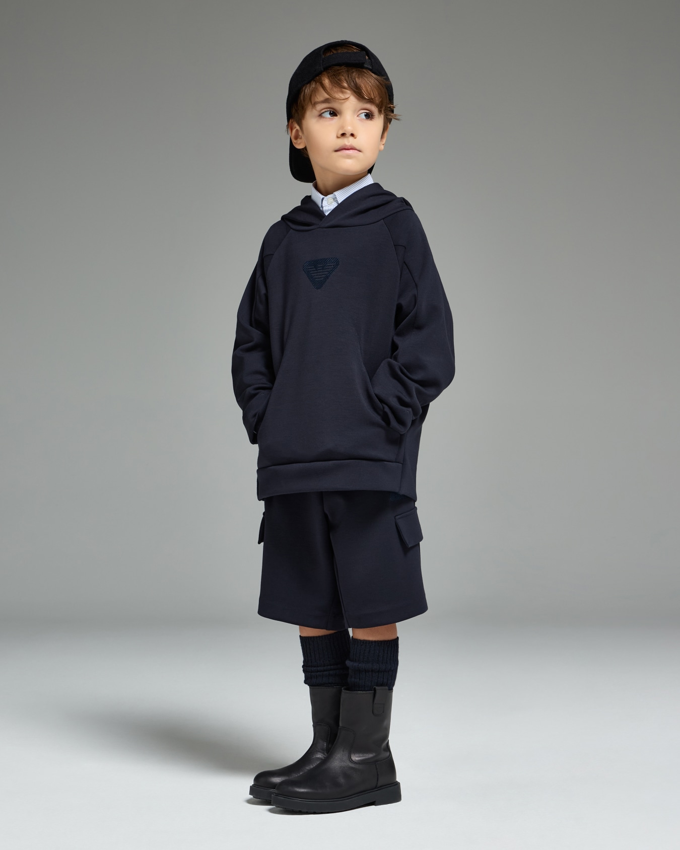 Double-jersey comfort-fit Bermuda shorts Slide 3