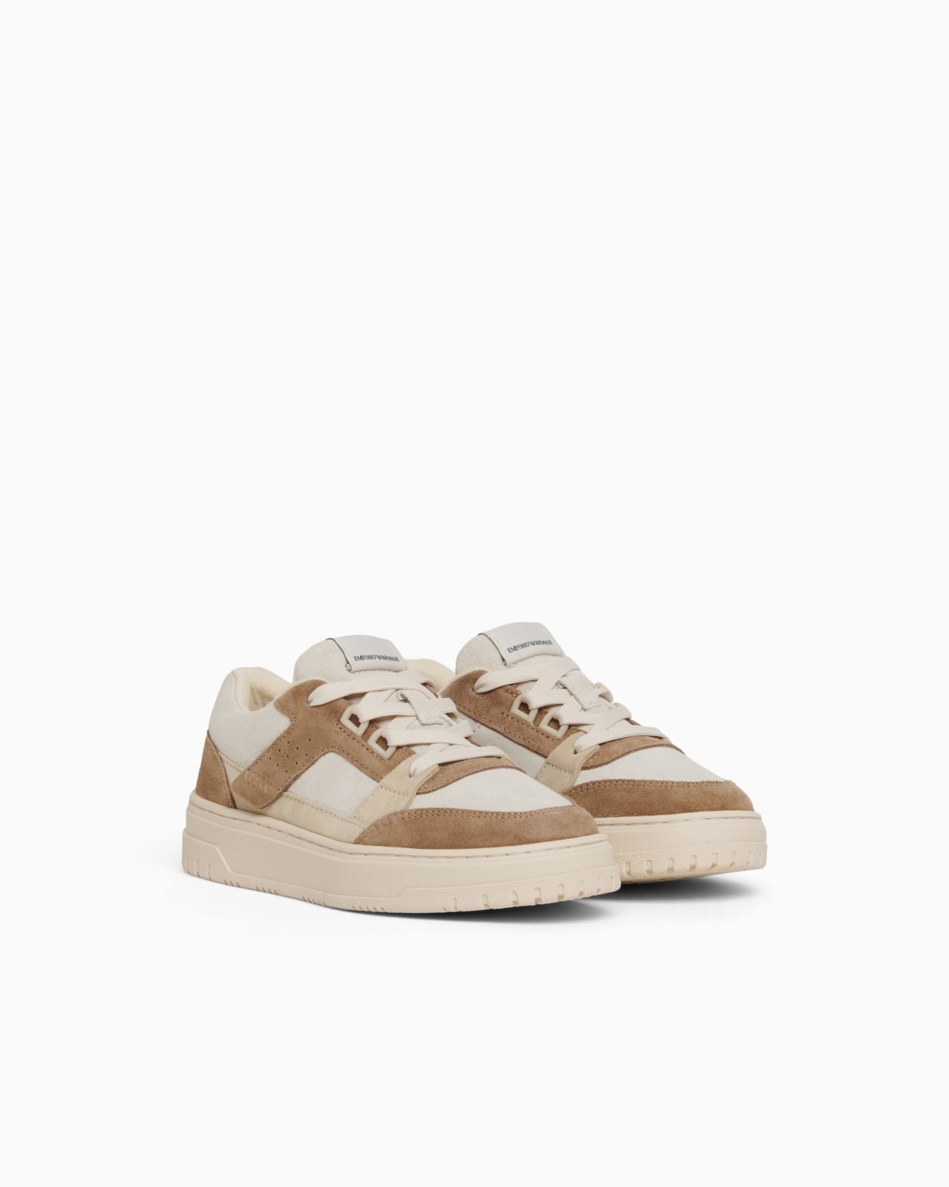 Suede sneakers Diapositiva 1