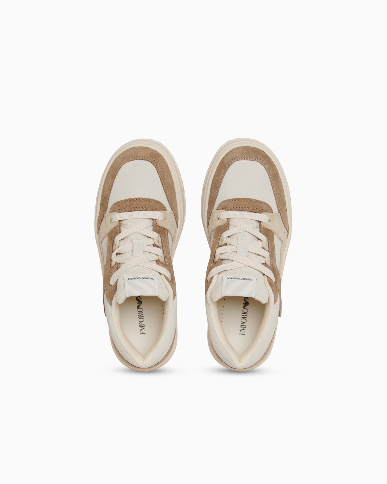 Suede sneakers Diapositiva 2