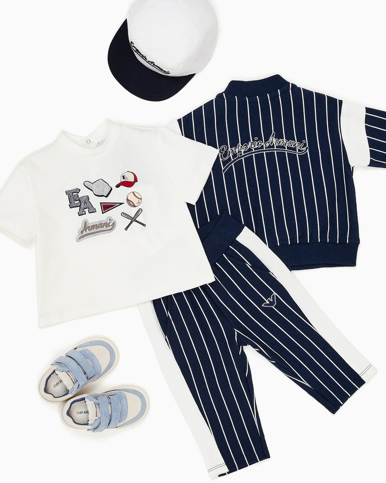 Suede sneakers with strap 슬라이드 6