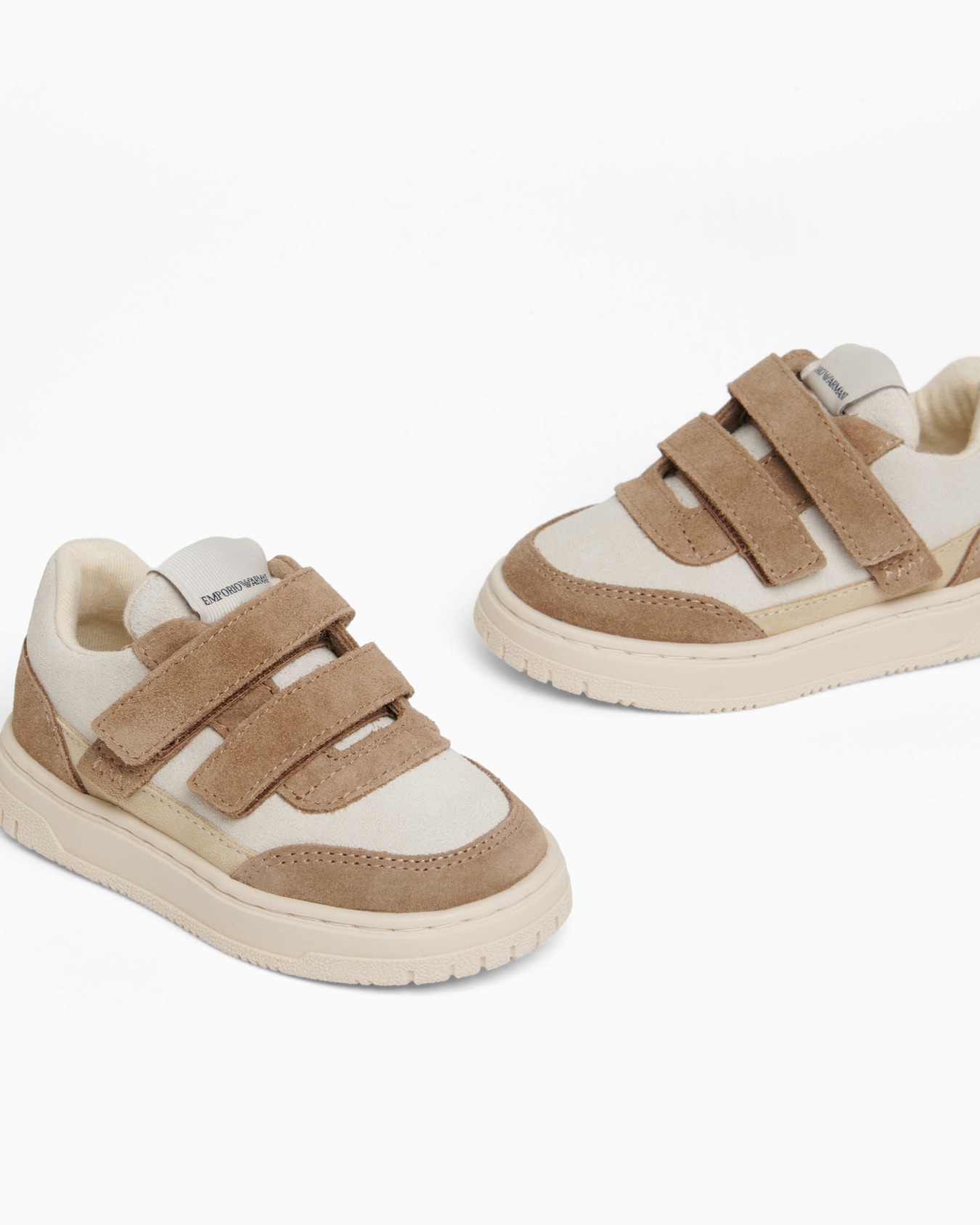 Suede sneakers with strap 슬라이드 4