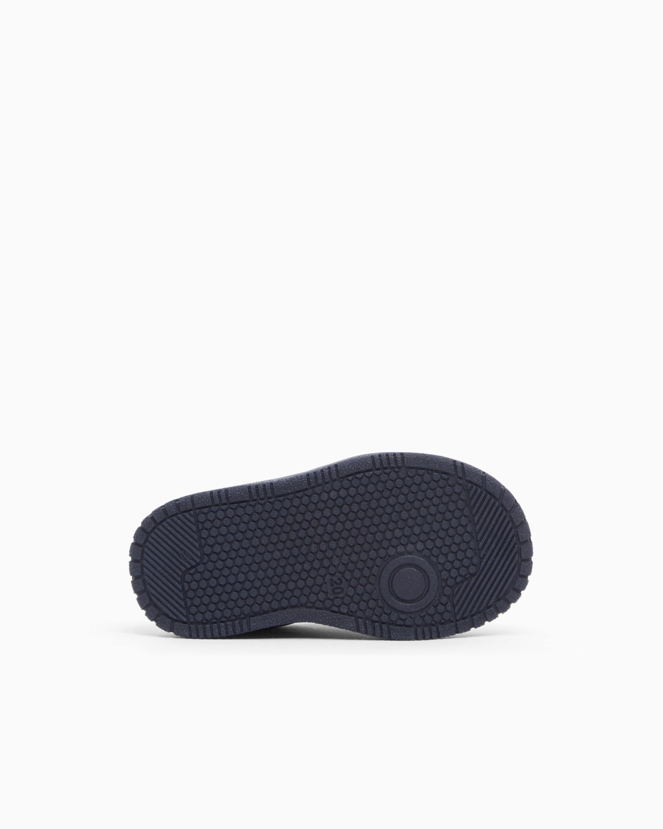 Sneakers with shiny leather and double strap closure Slide 5