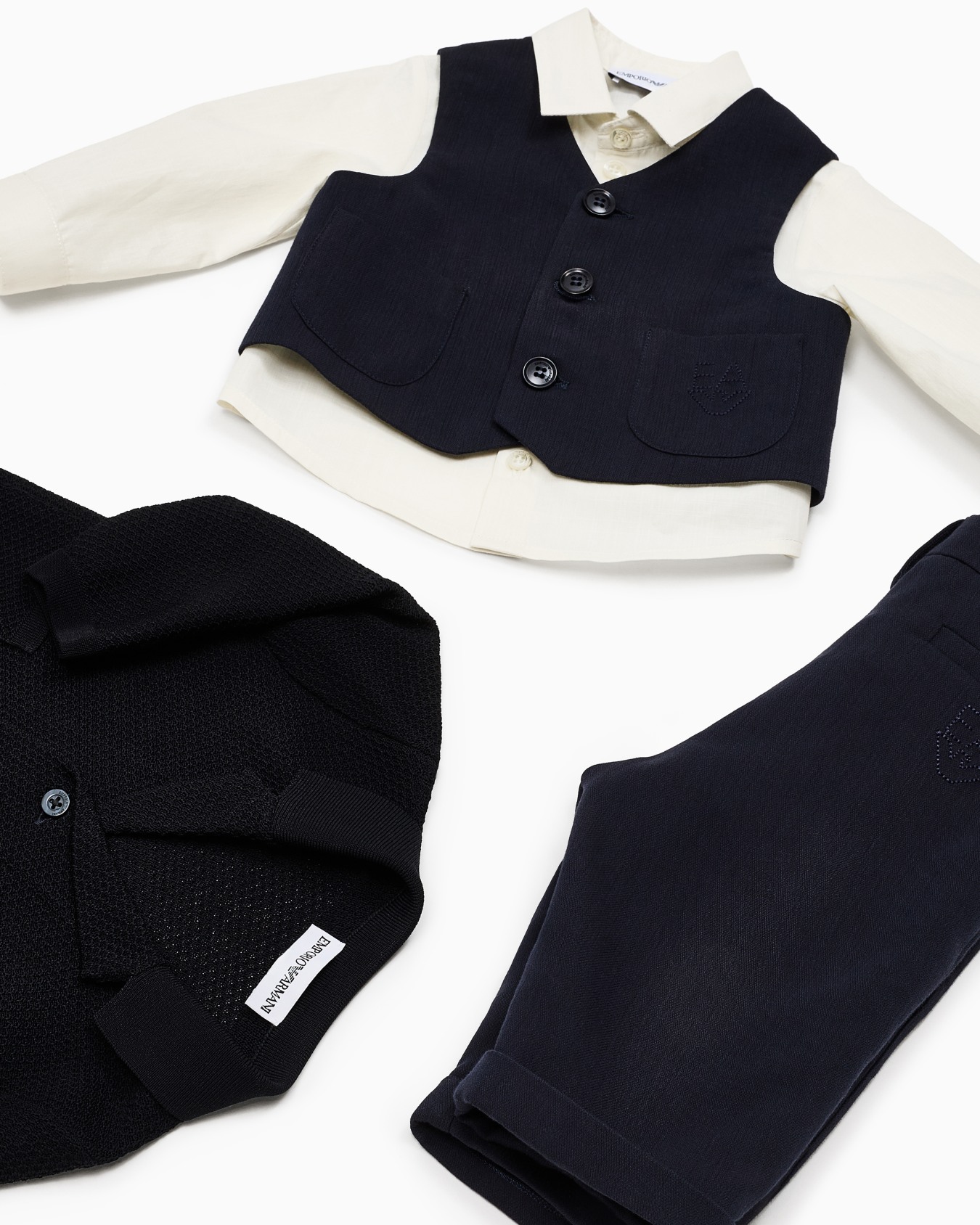 Shirt, waistcoat and trousers set Slide 3