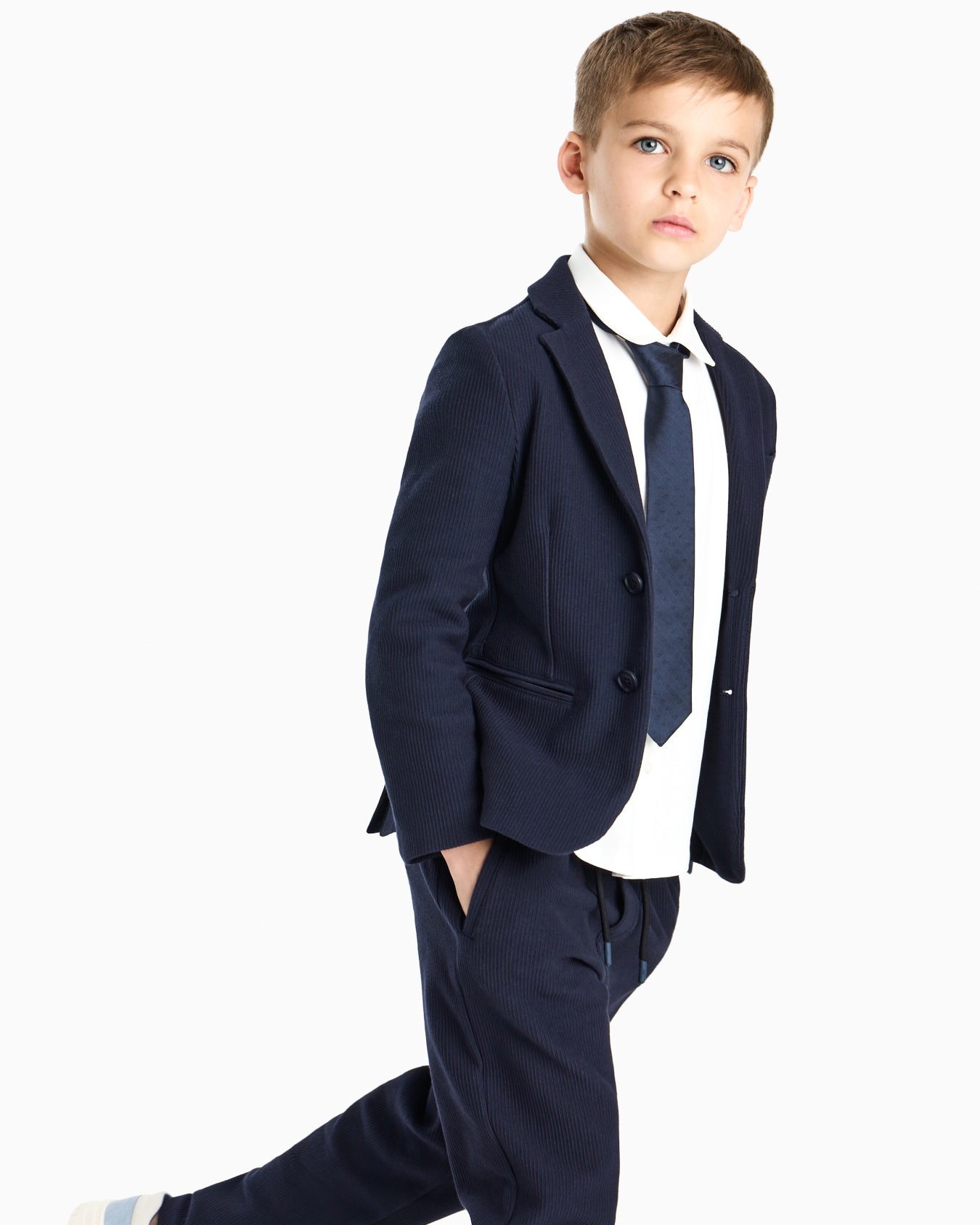 Blazer in micro textured fabric with canneté effect Slide 3