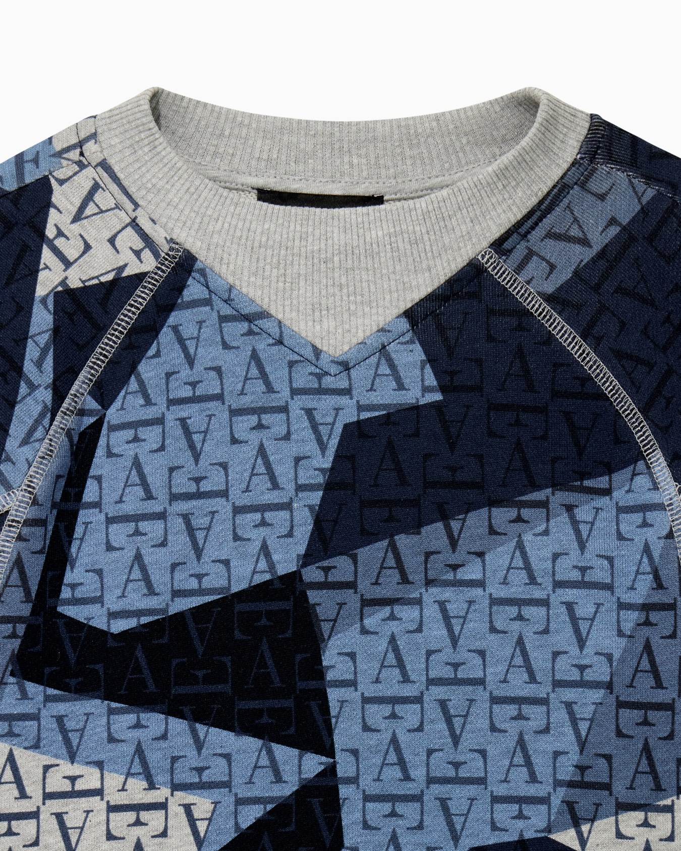 Sweatshirt in melange fleece with a geometric logo Slide 1
