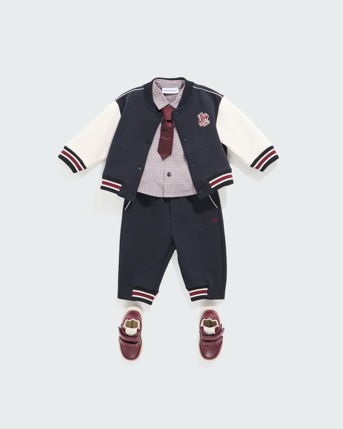 Cotton double jersey sweatpants with striped ribbed cuffs Slide 3