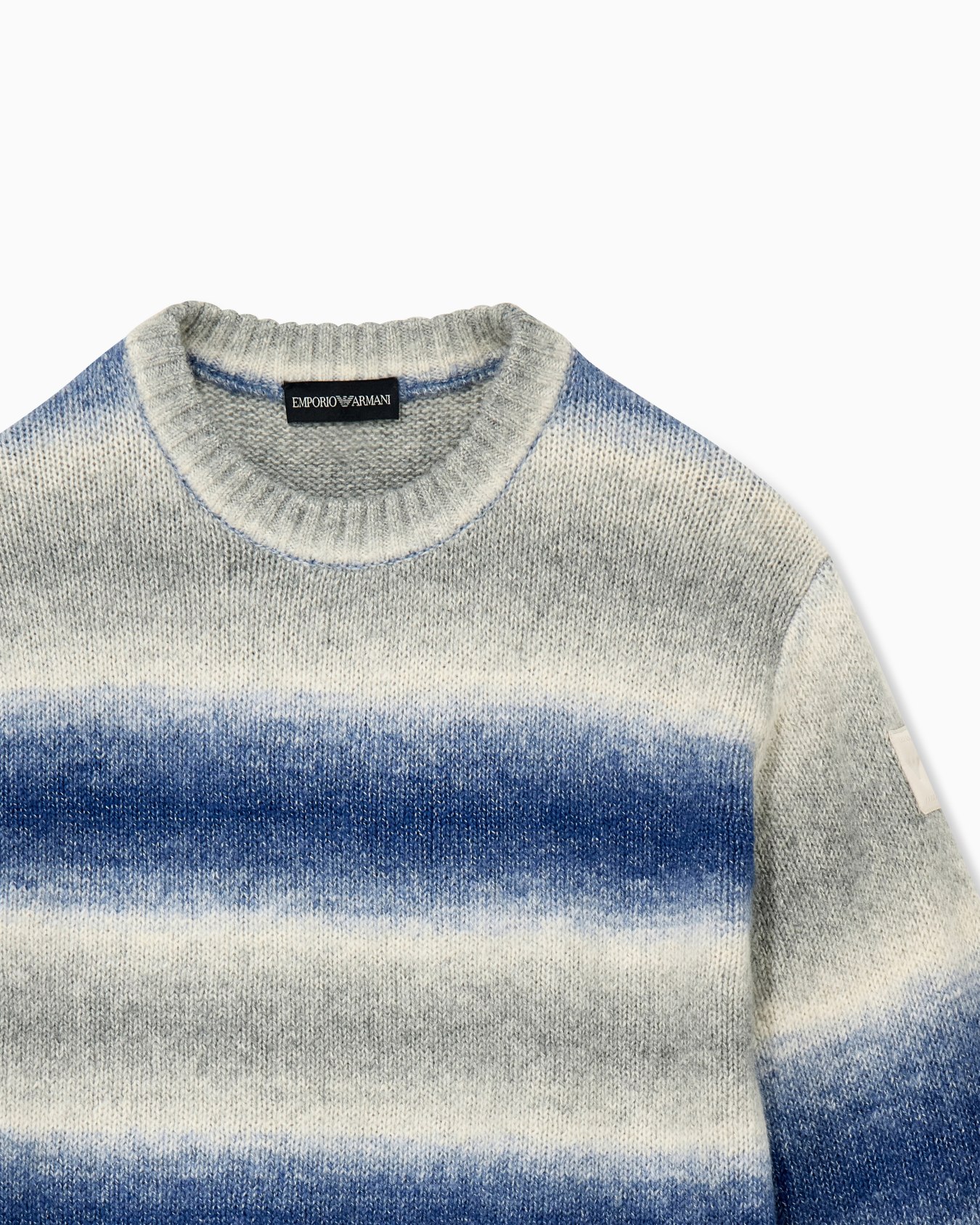 Knitted cotton crew neck pullover with a gradient design Slide 1