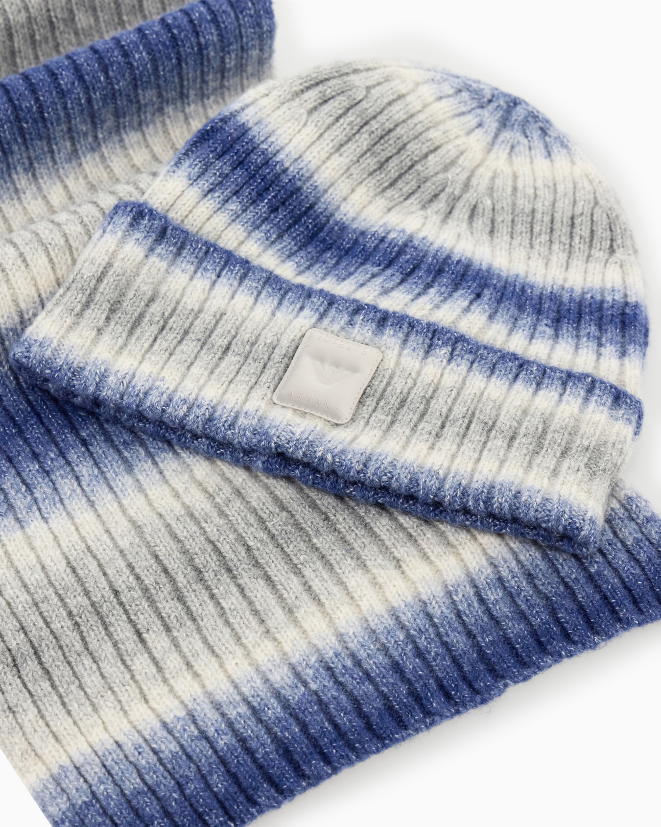 Ribbed cotton knitwear set with a striped beanie and scarf Slide 1