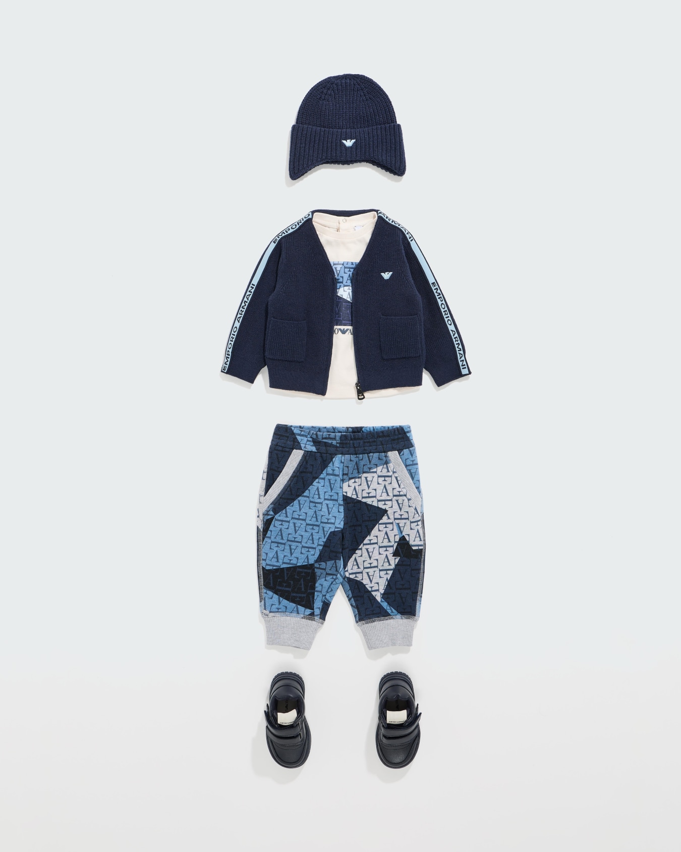 T-shirt set in cotton jersey with regular fit Slide 3
