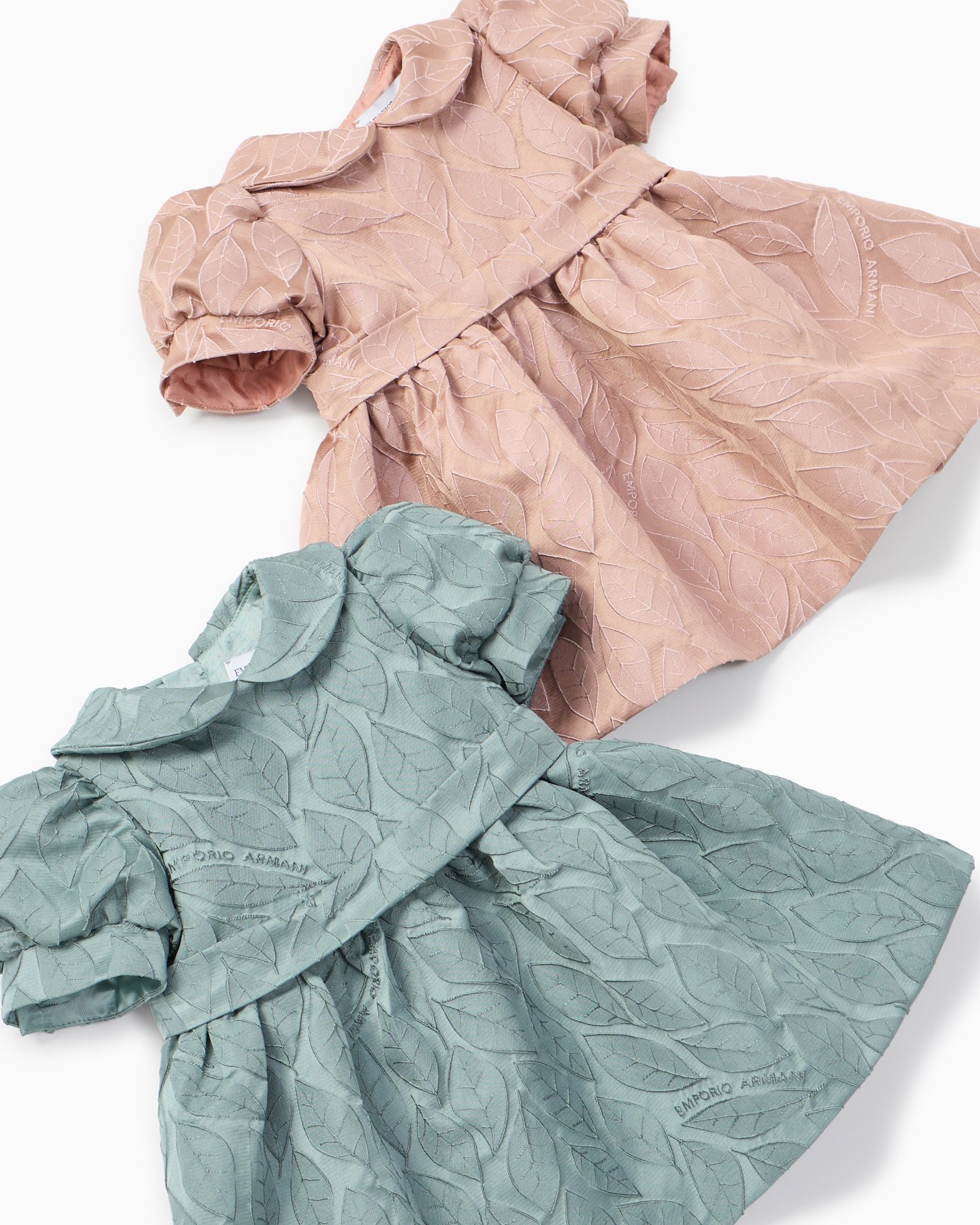 Leaf design jacquard dress with puff sleeves Slide 3