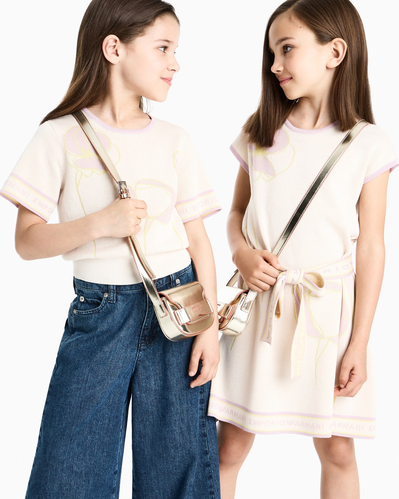 Denim jeans with ruffles Slide 3