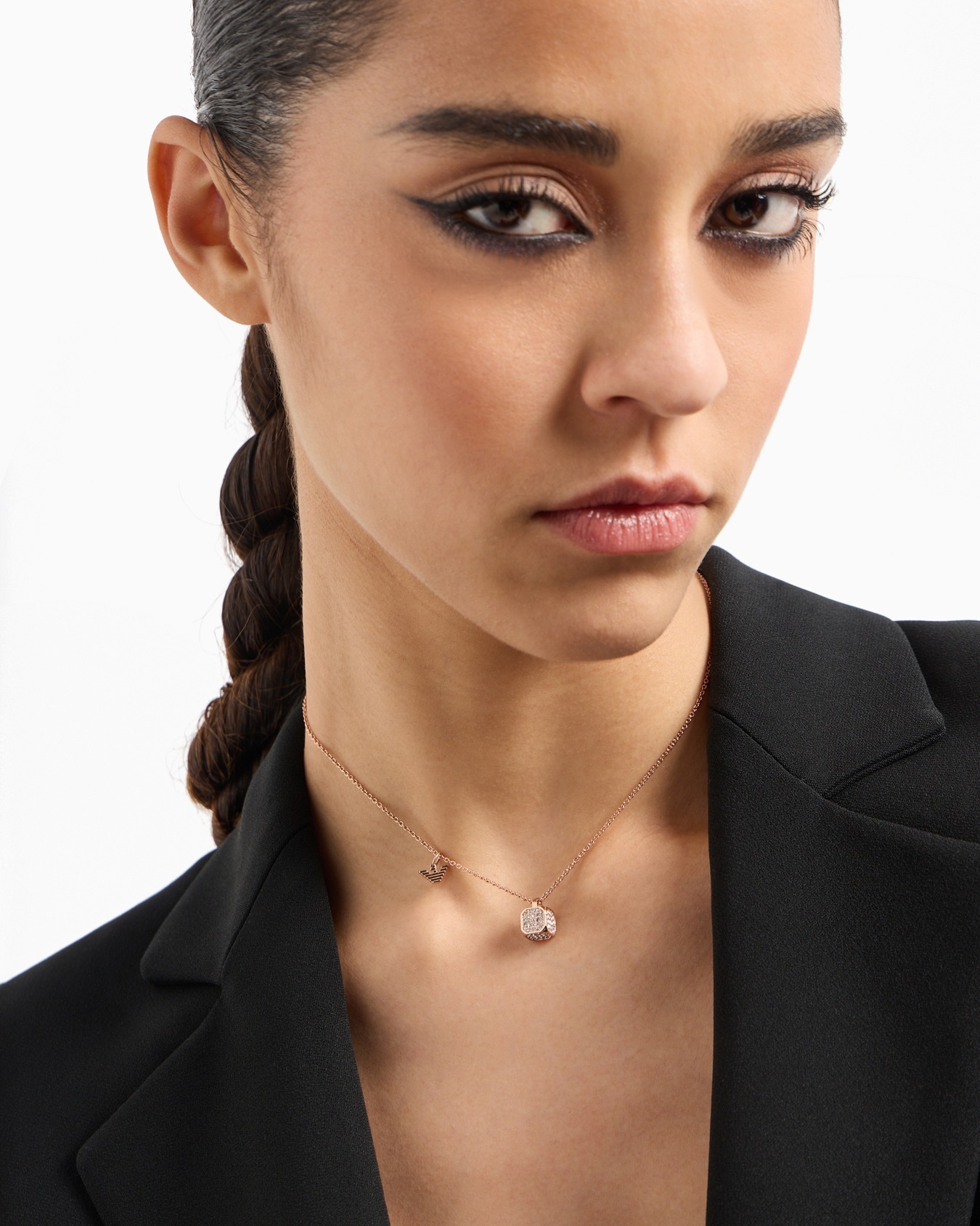 Collar con colgante de acero inoxidable en tono rosa dorado con cristales engastados Diapositiva 1