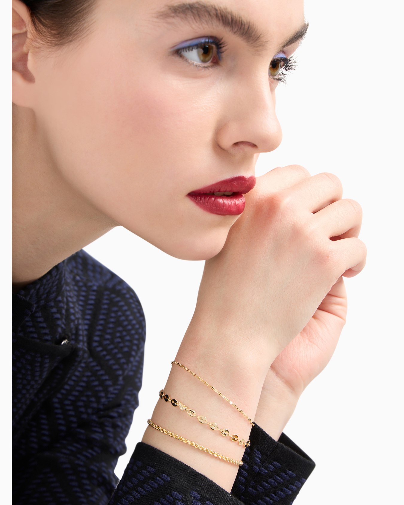 Mehrreihiges Armband aus goldfarbenem Messing Folie 3