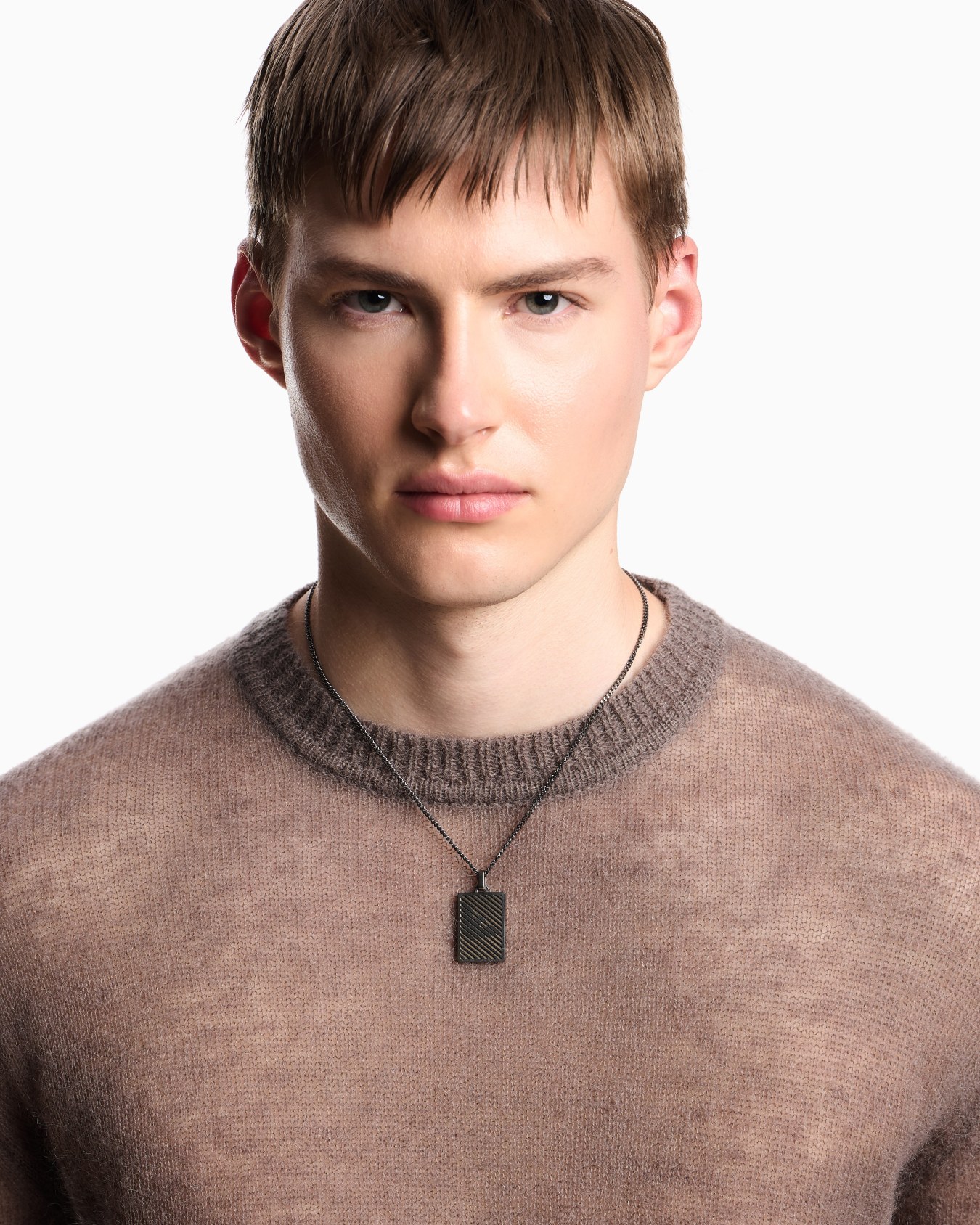 Kette mit Plakette aus zweifarbigem Edelstahl Folie 1
