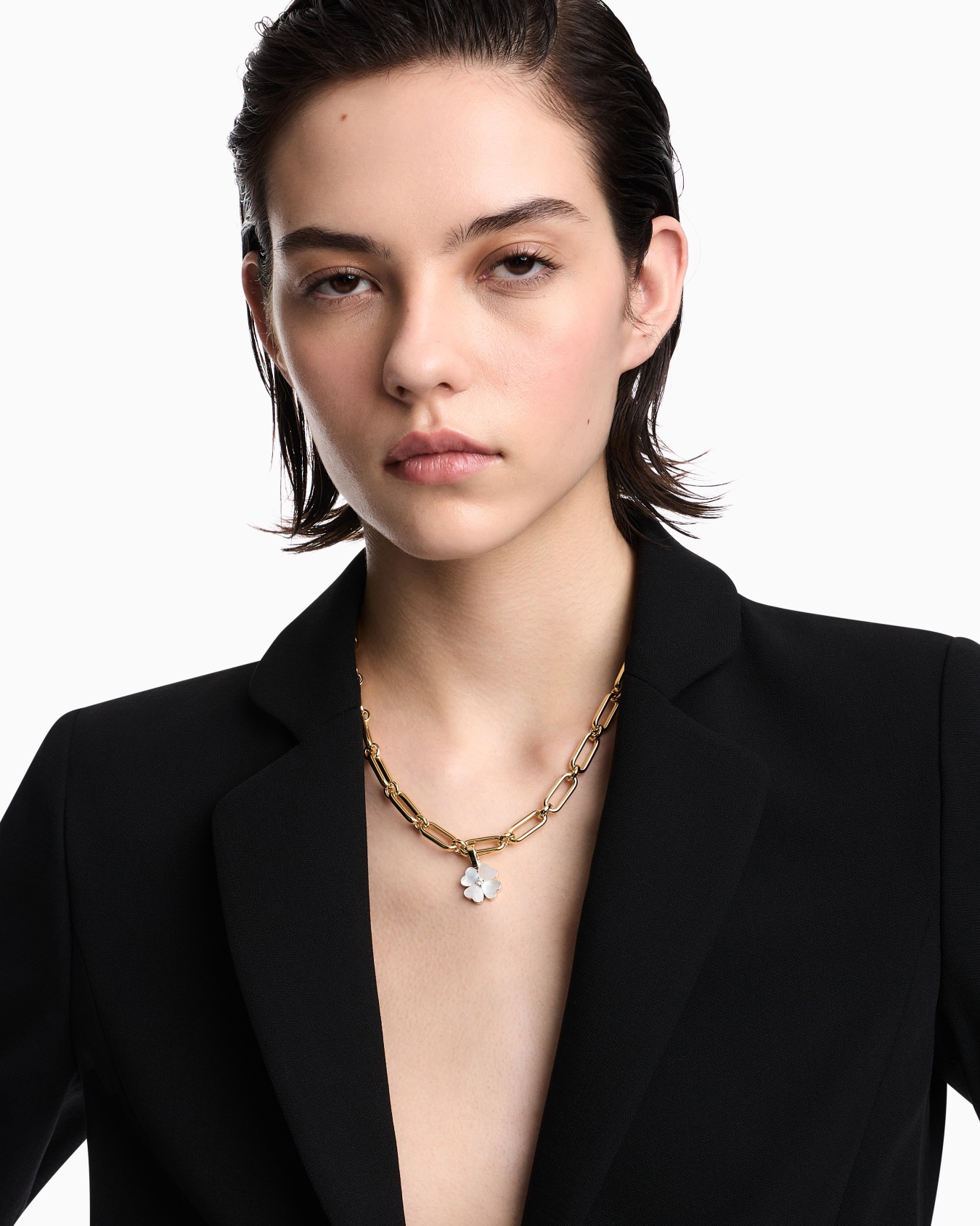 Charm a forma di quadrifoglio in madreperla Slide 2