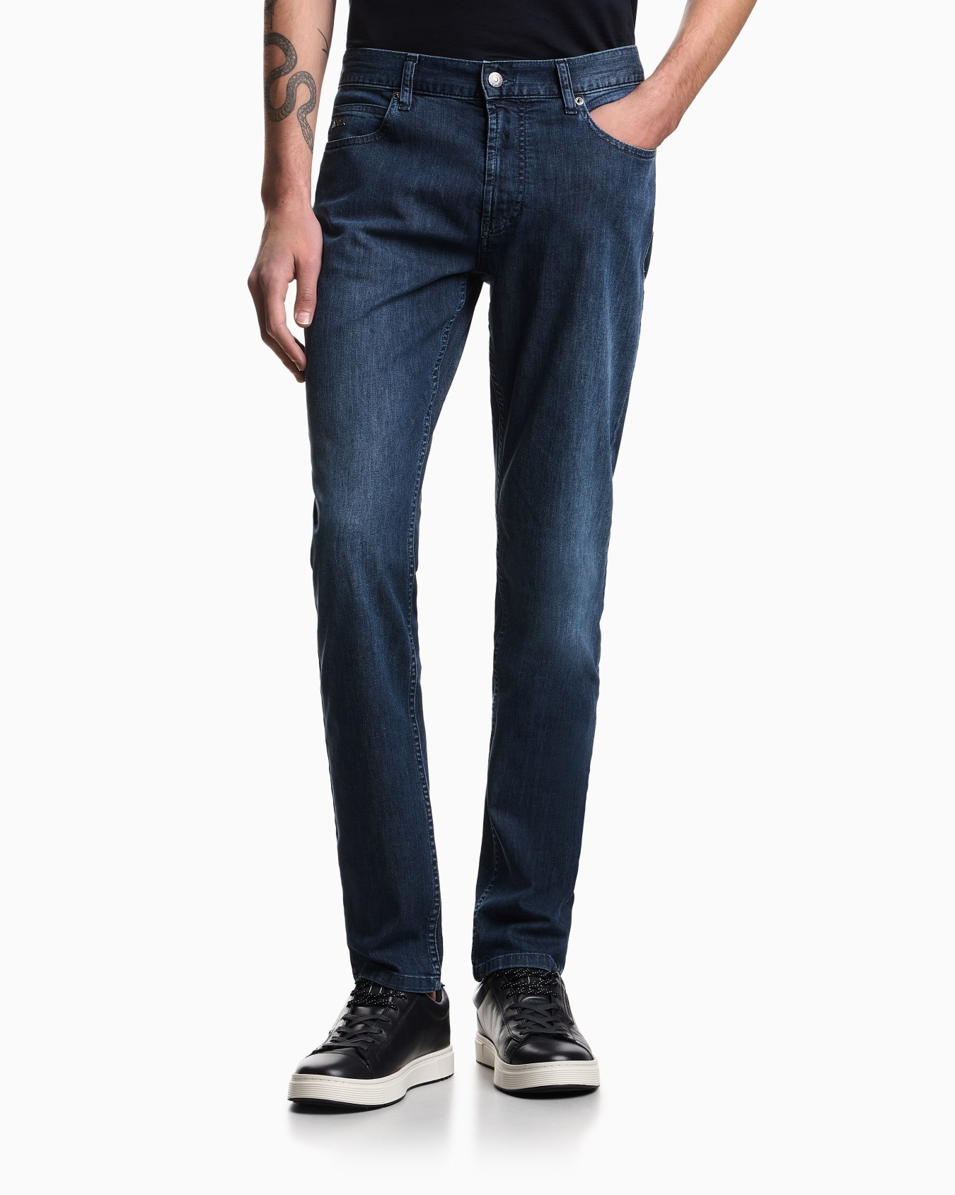 J05 regular-fit, lightly worn-look 8-oz denim jeans Slide 3