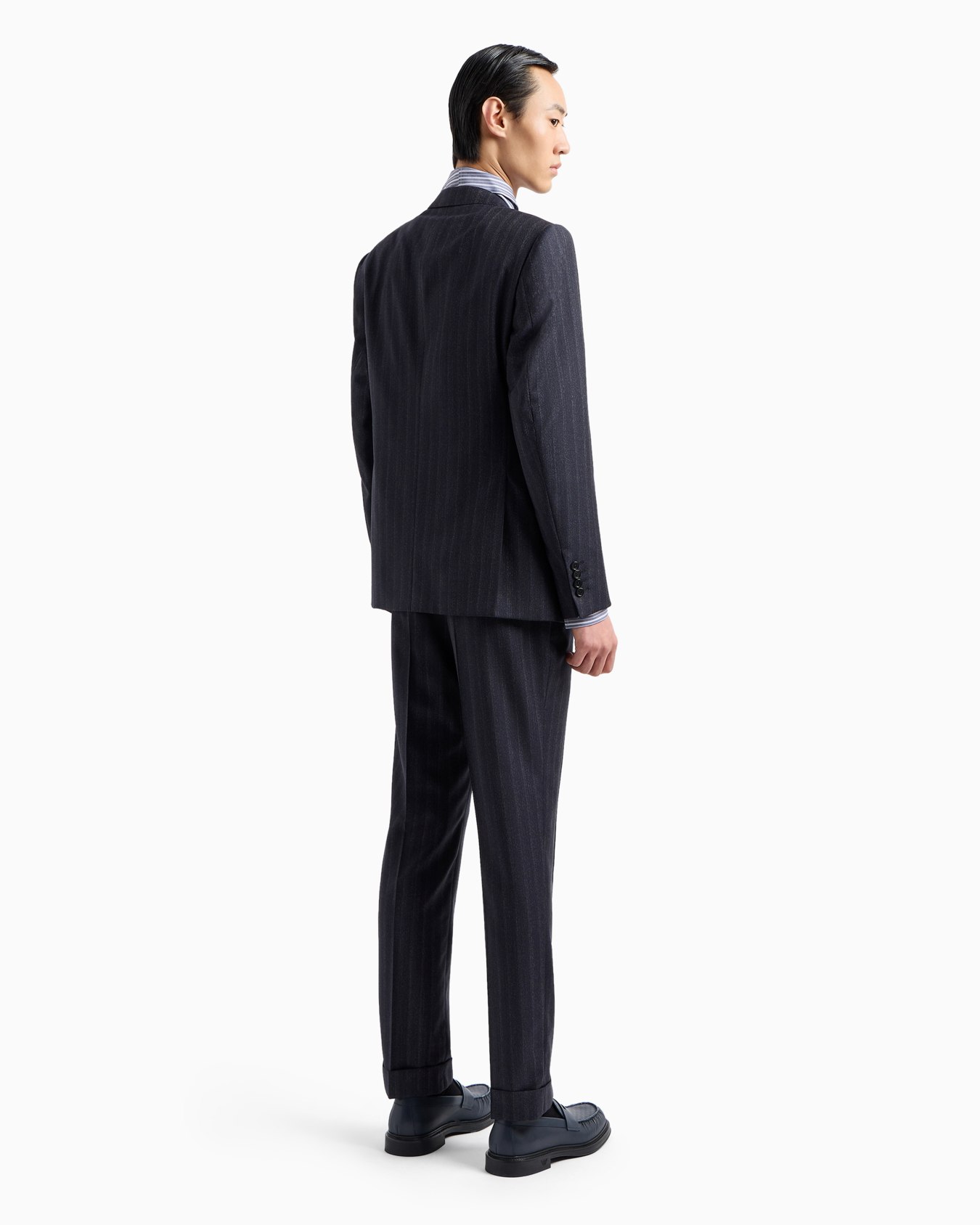 Slim-fit single-breasted suit in virgin wool with gradient stripe Slide 2