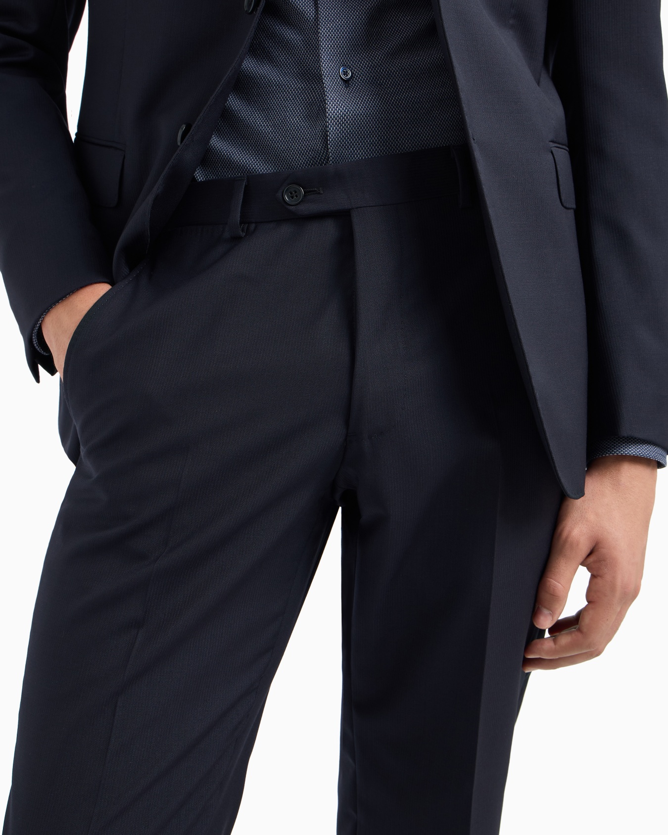 Slim-fit, single-breasted suit in tone-on-tone micro-striped virgin wool Slide 5